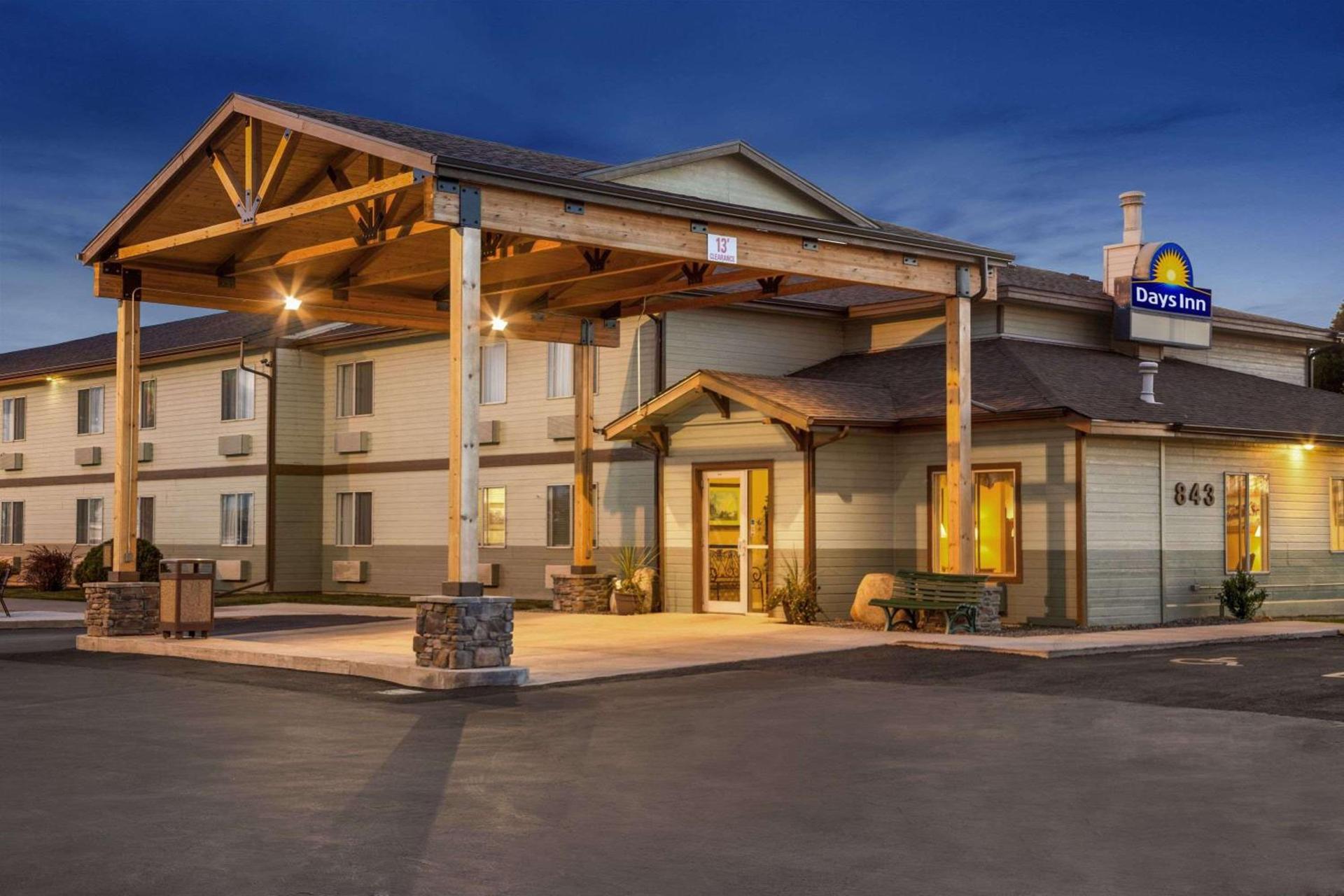 Days Inn by Wyndham Billings photo 1