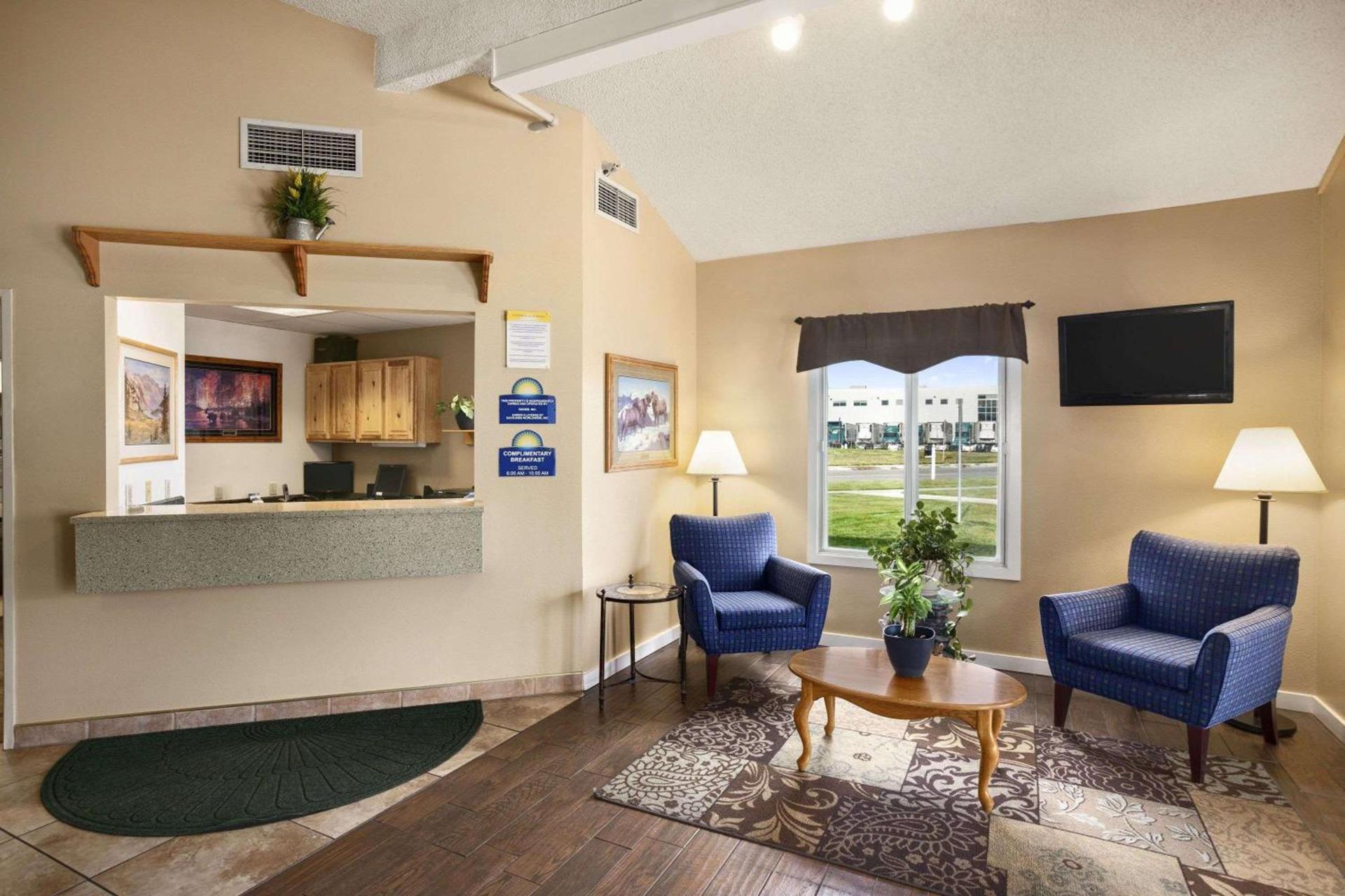 Days Inn by Wyndham Billings photo 3