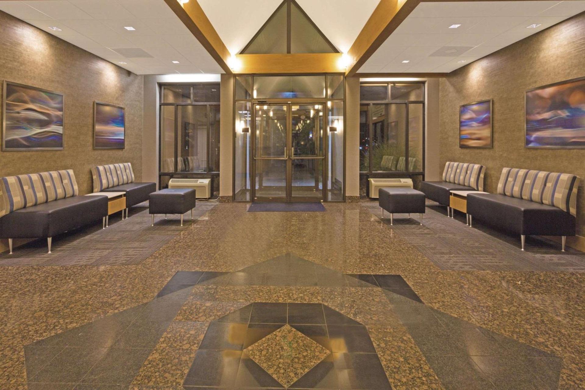 Days Inn by Wyndham Lanham Washington DC photo 30