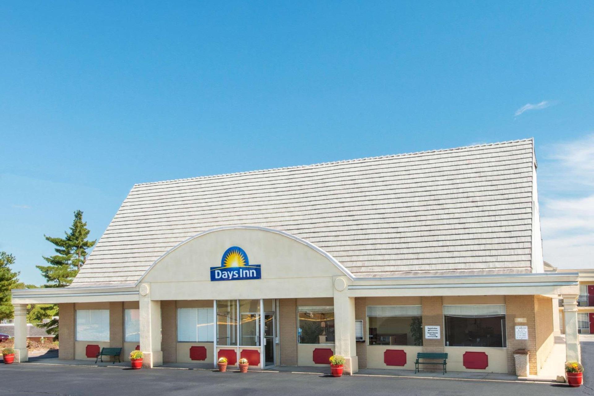 Days Inn by Wyndham Frankfort — hotel in Frankfort