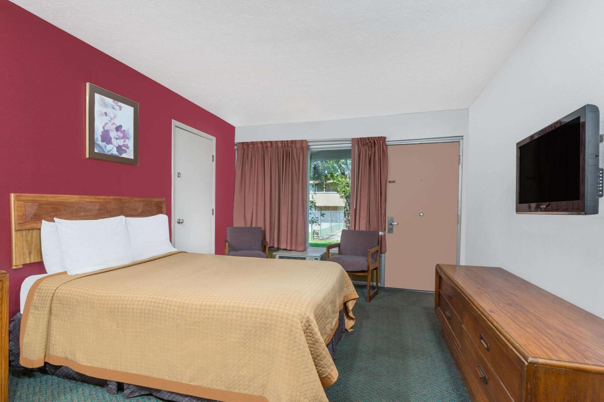 Days Inn by Wyndham Mt. Sterling photo 6
