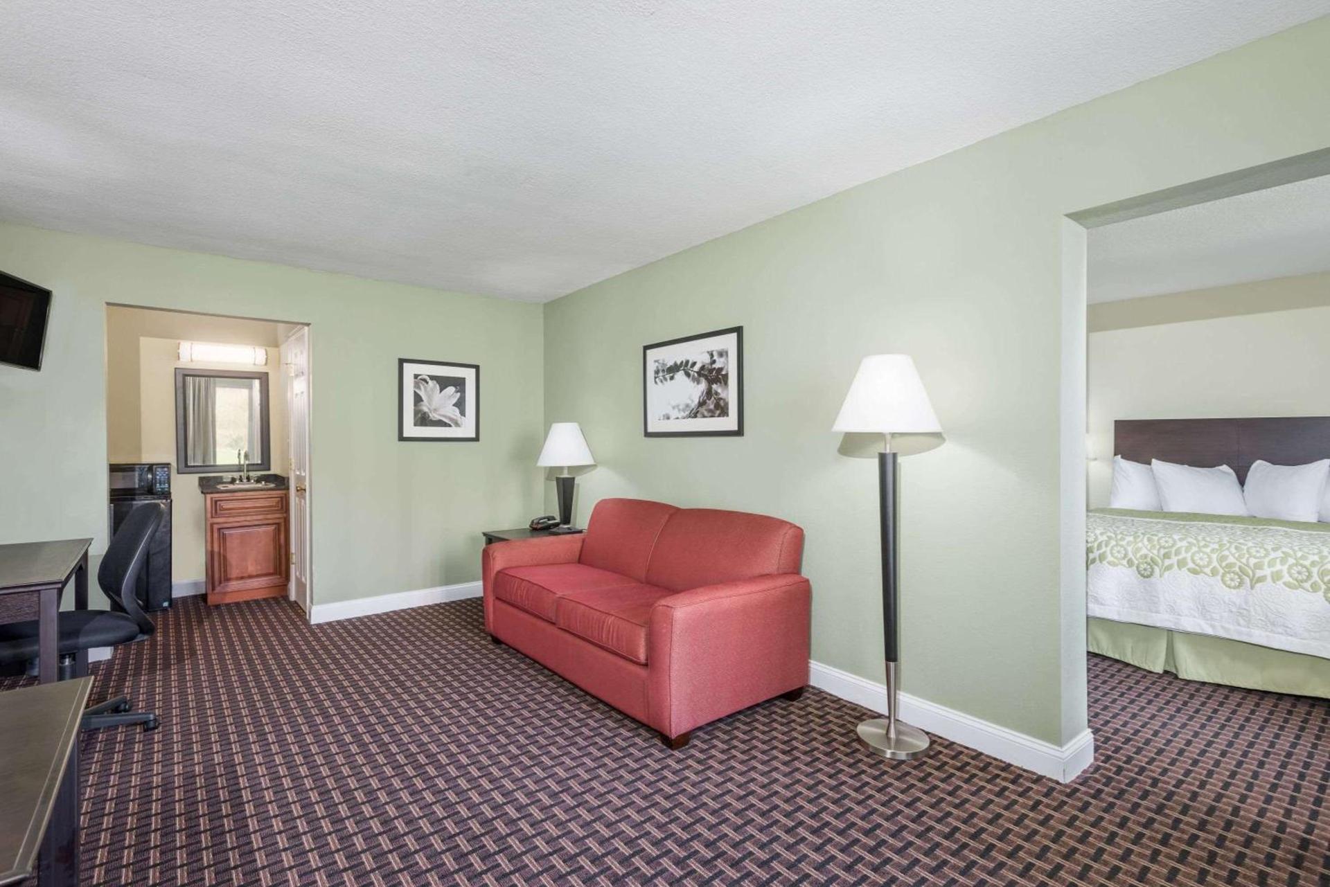 Days Inn by Wyndham Jellico - Tennessee State Line photo 15