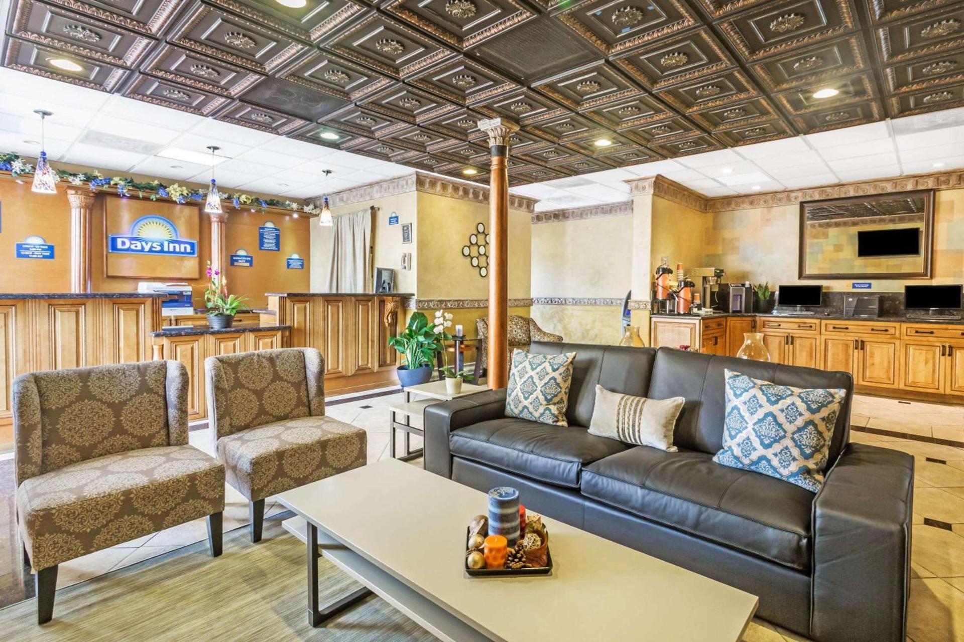 Days Inn by Wyndham Fort Lauderdale-Oakland Park Airport N photo 4