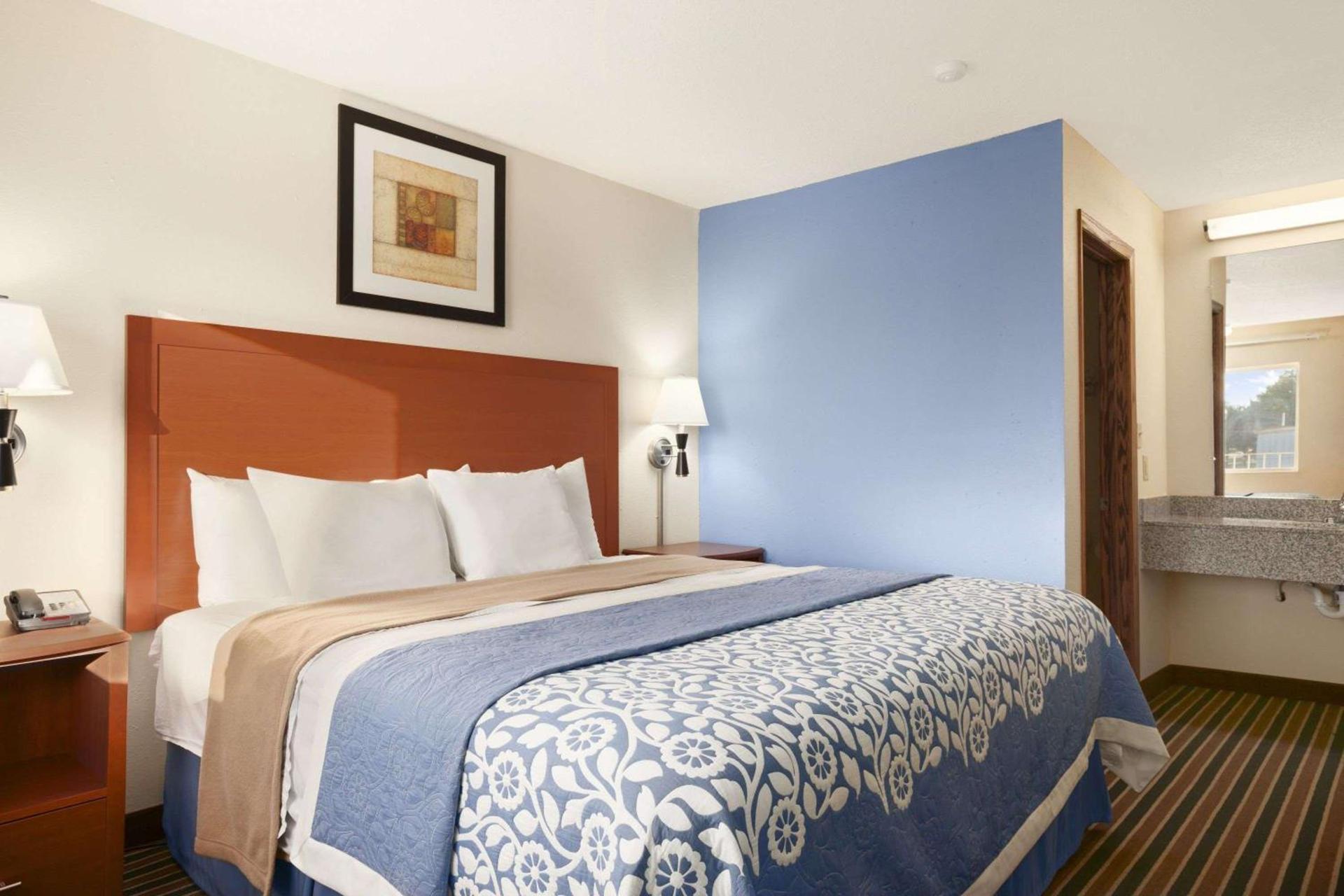 Days Inn by Wyndham Champaign/Urbana photo 8