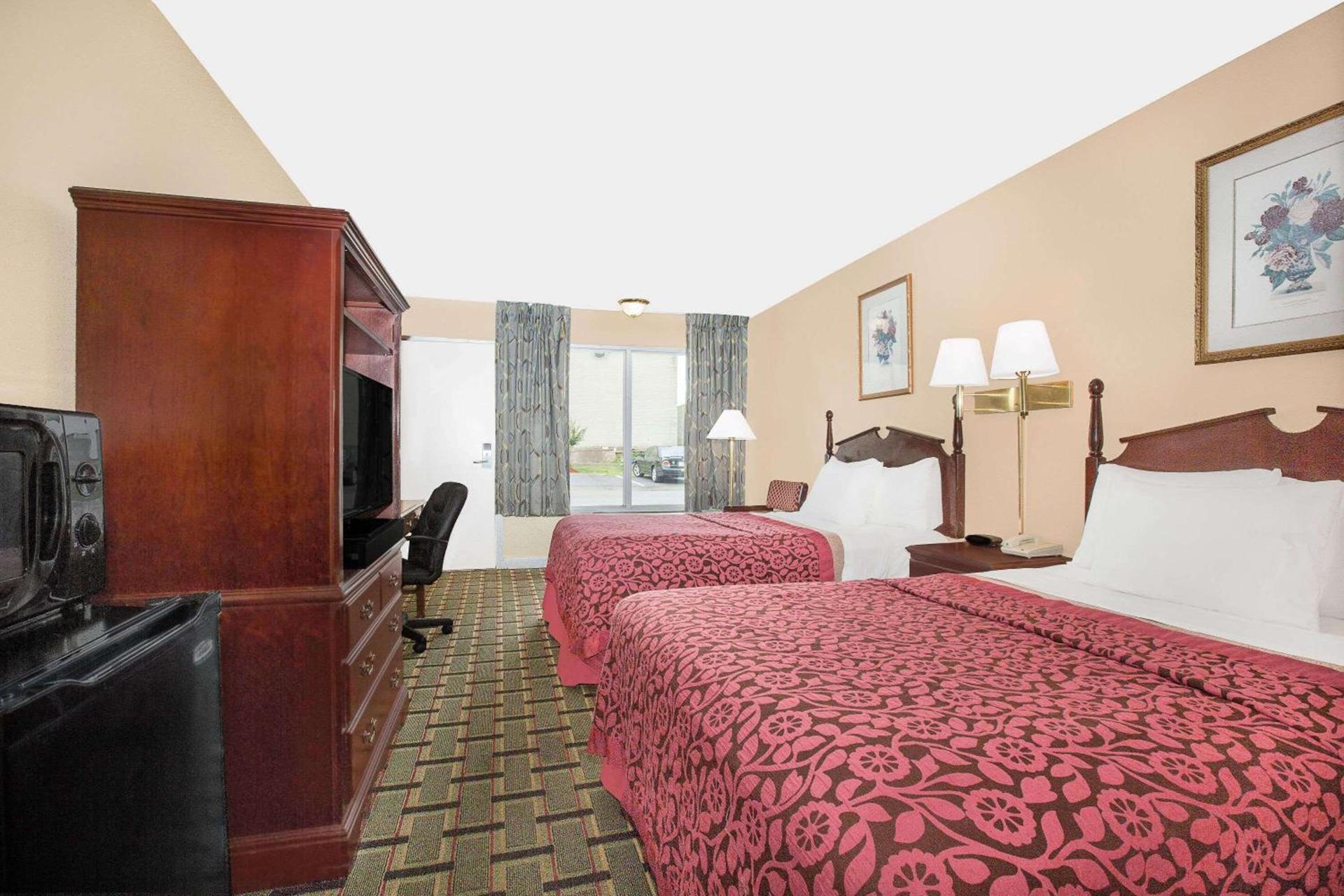 Meridian Inn photo 8