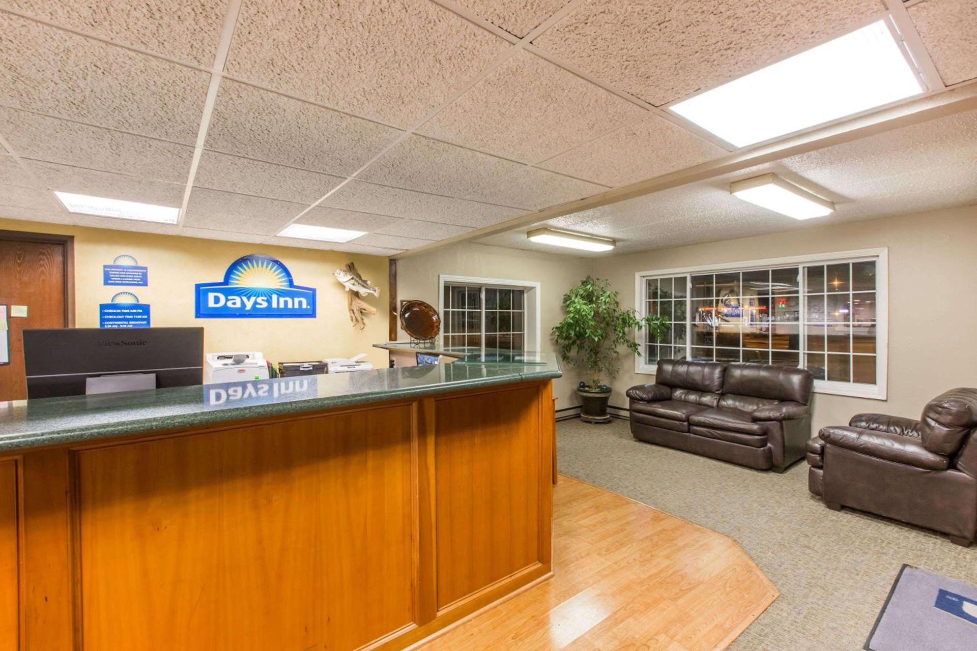 Days Inn by Wyndham Pierre photo 4