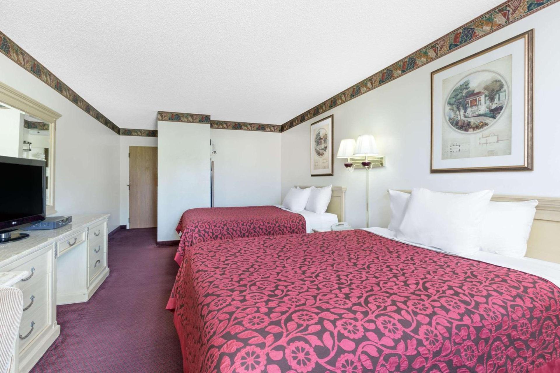 Days Inn by Wyndham Concordia photo 9