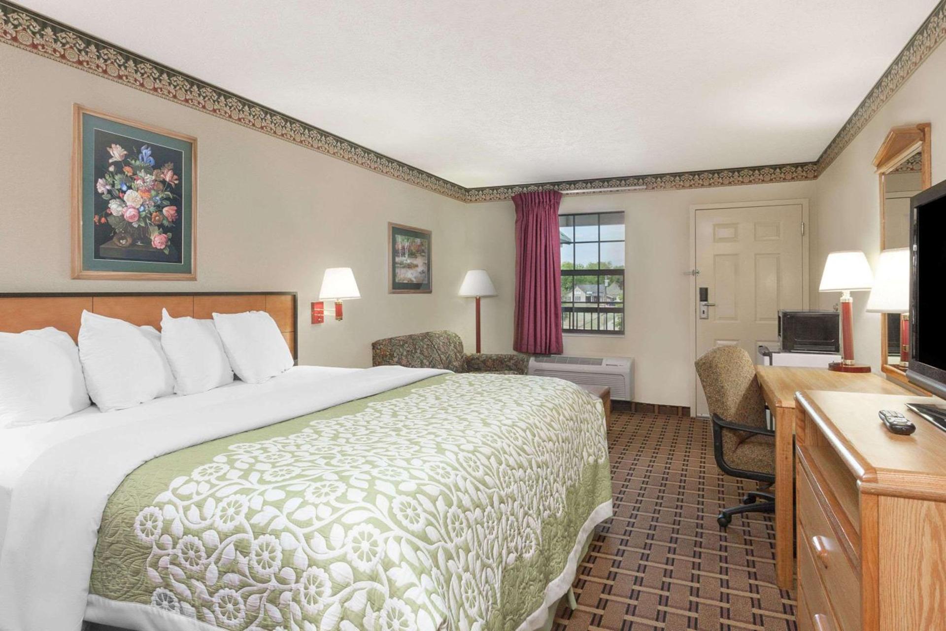 Days Inn by Wyndham Lexington photo 29