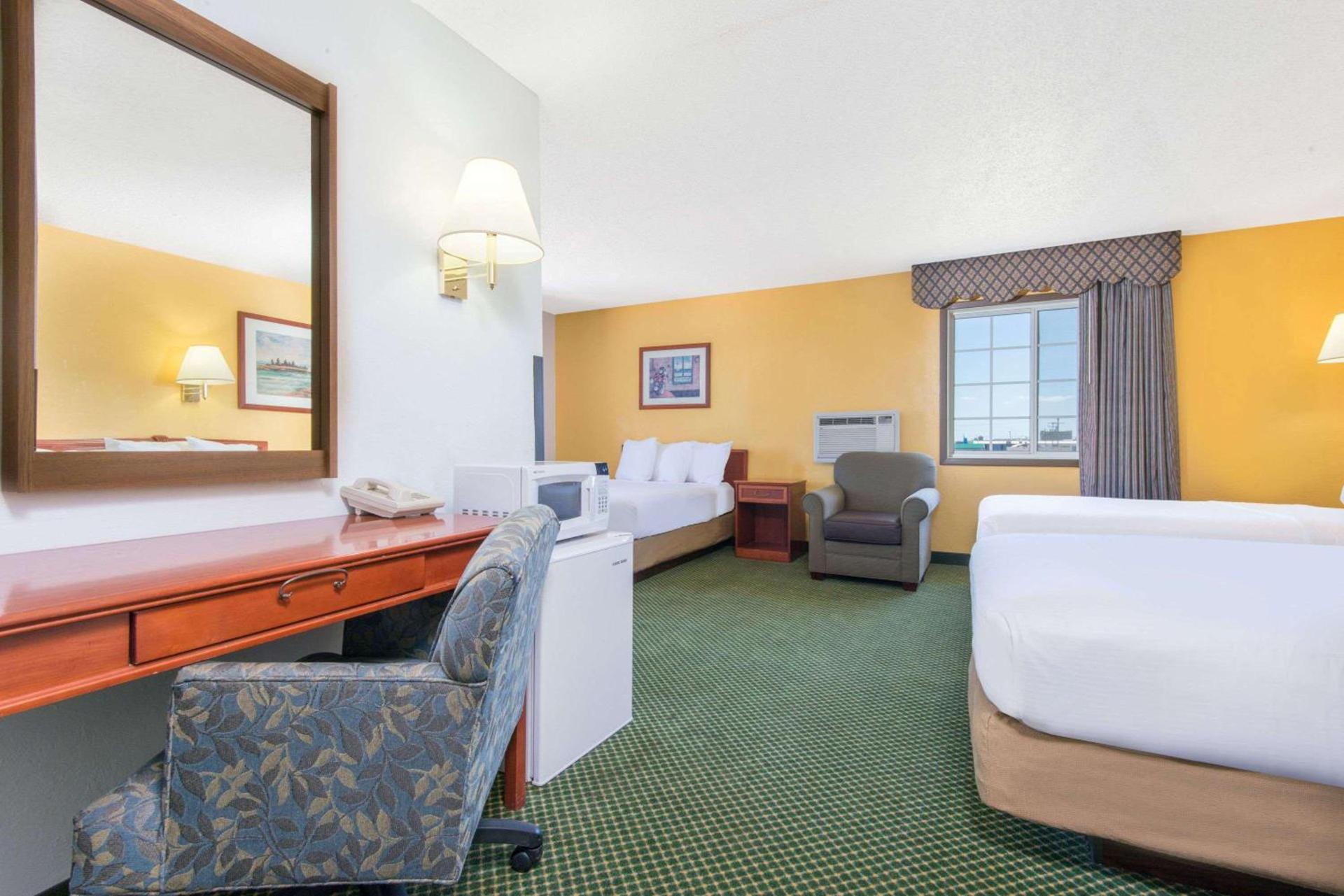 Days Inn by Wyndham Great Bend photo 16
