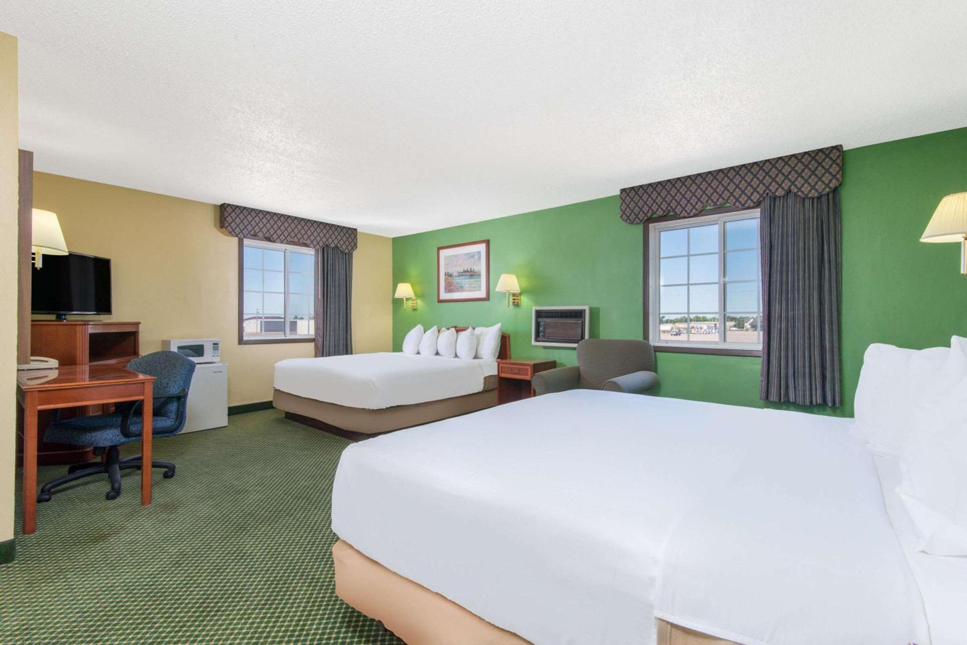 Days Inn by Wyndham Great Bend photo 18