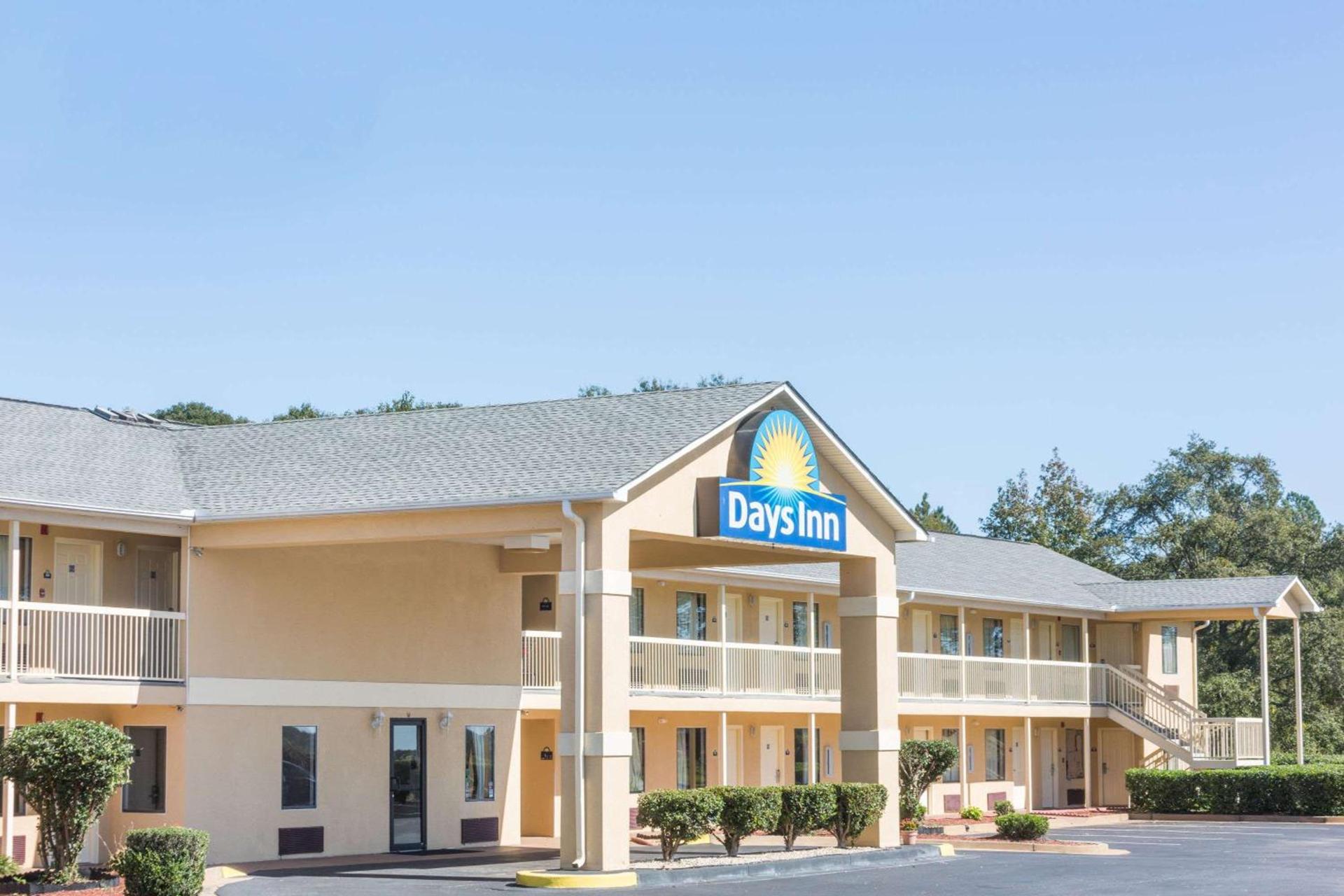 Days Inn by Wyndham Royston photo 1