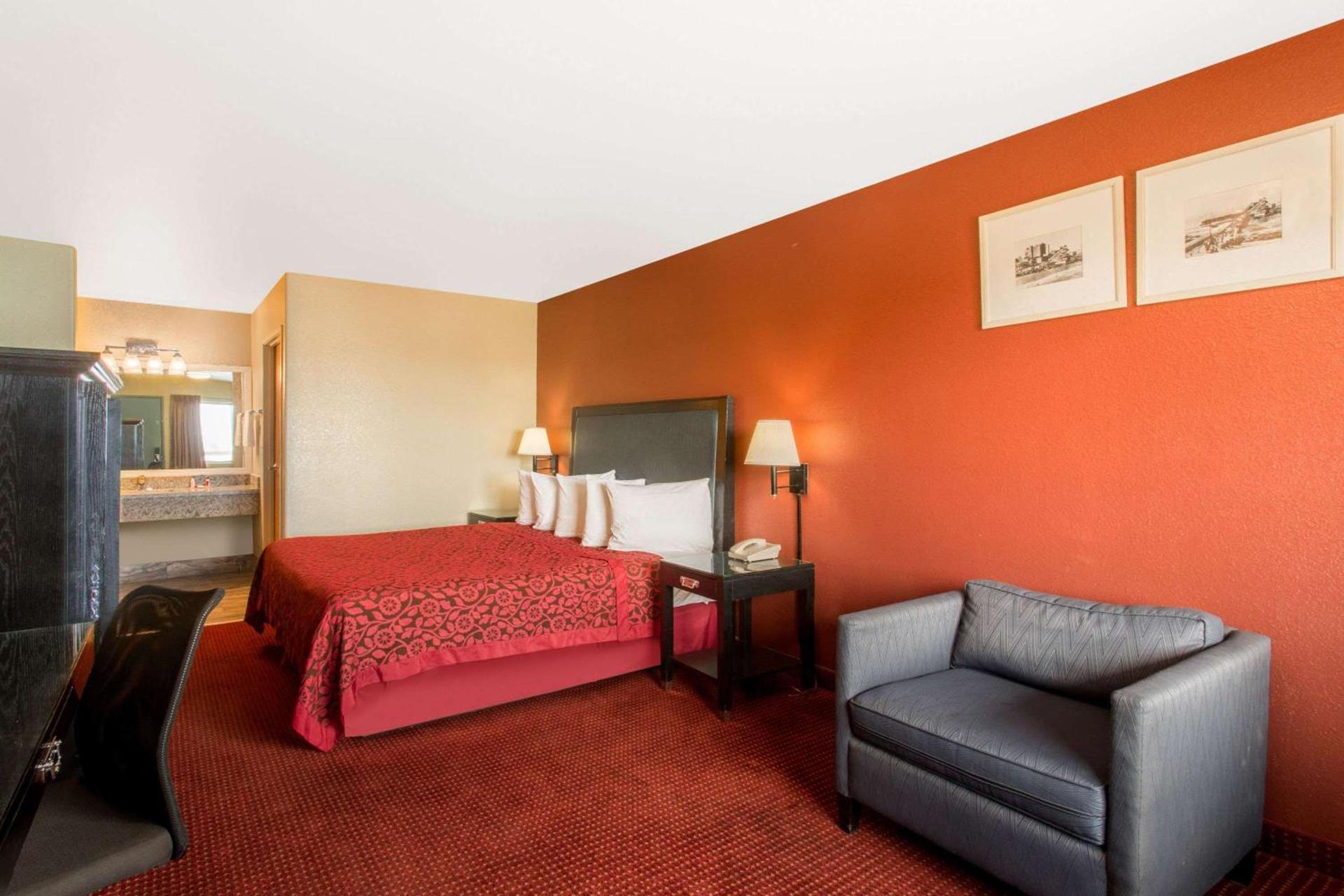 Days Inn by Wyndham Buckeye photo 7