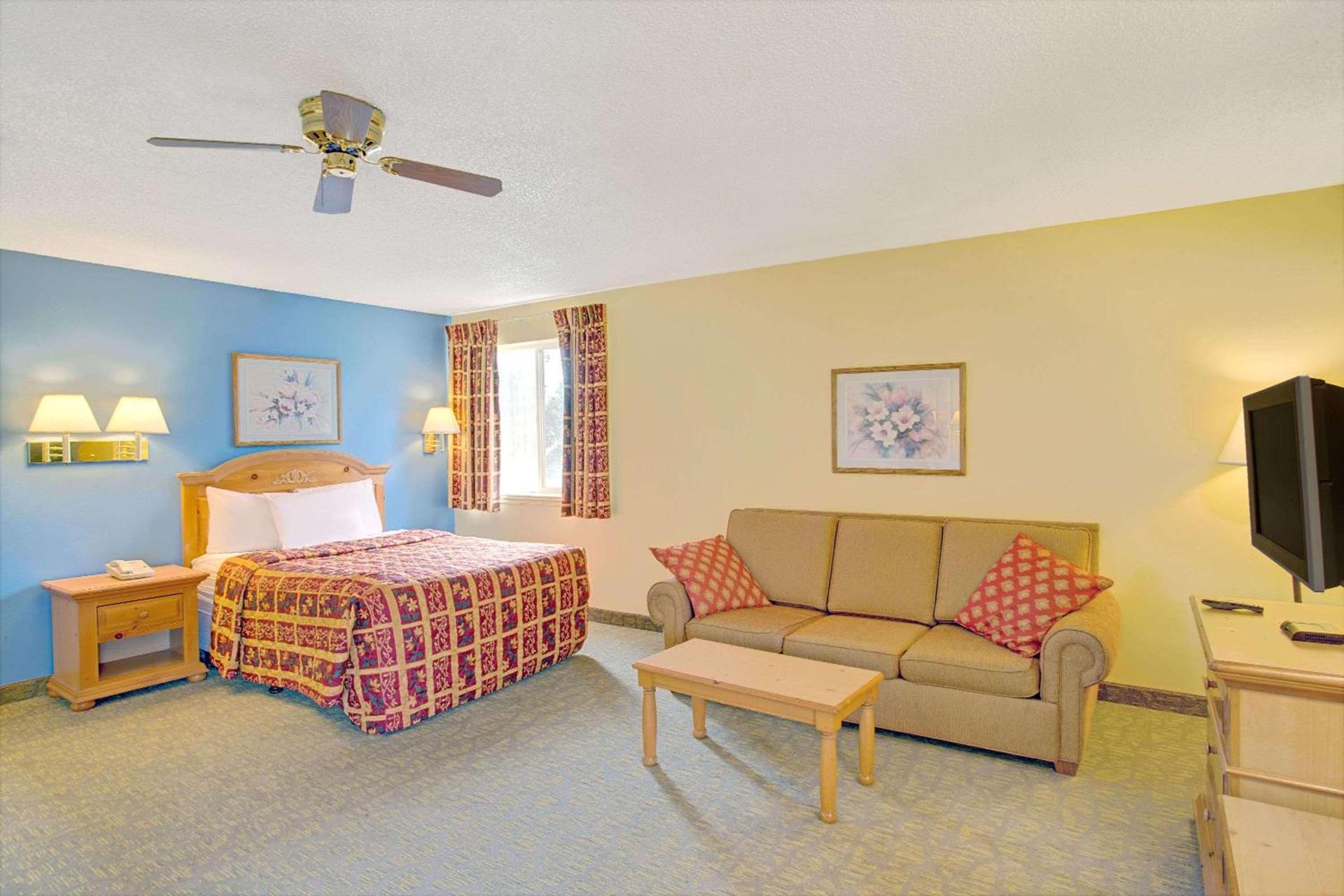 Days Inn by Wyndham Lehi photo 3