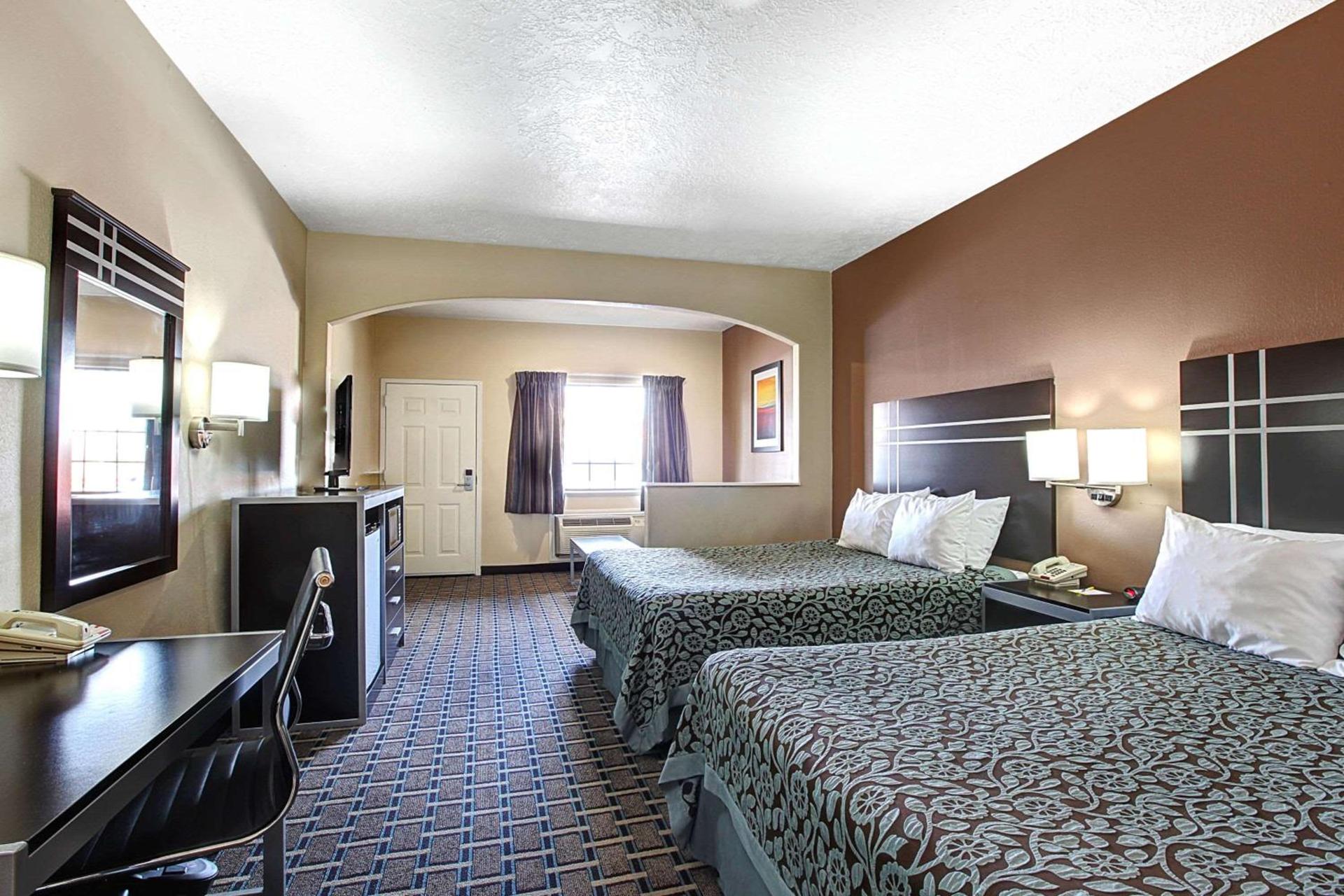 Days Inn & Suites by Wyndham Houston North - Spring photo 7