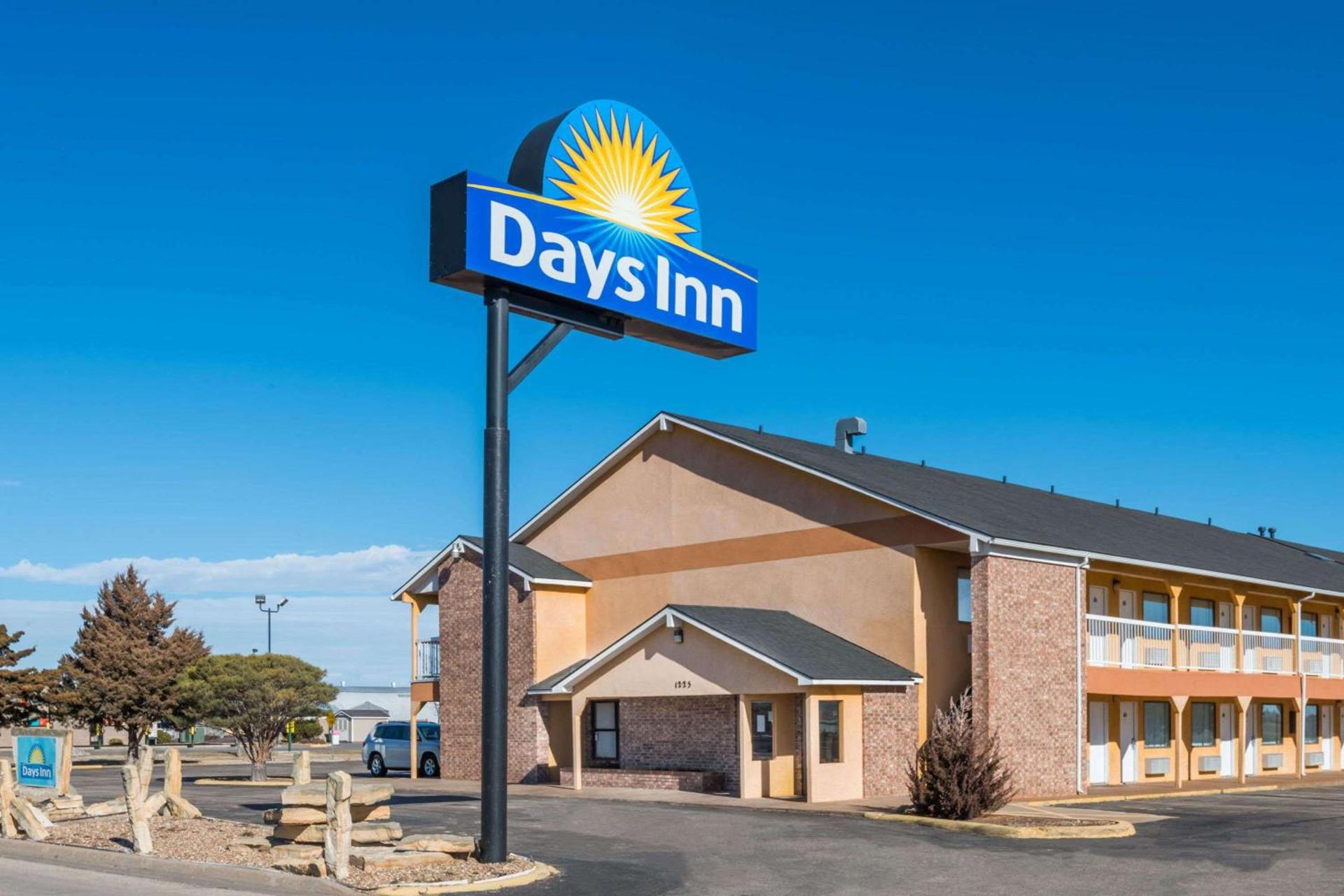 Days Inn by Wyndham Russell — hotel in Russell
