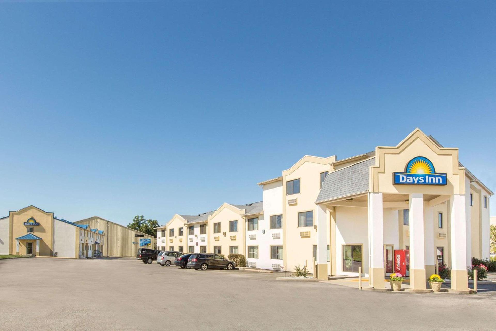 Days Inn by Wyndham Effingham — hotel in Effingham