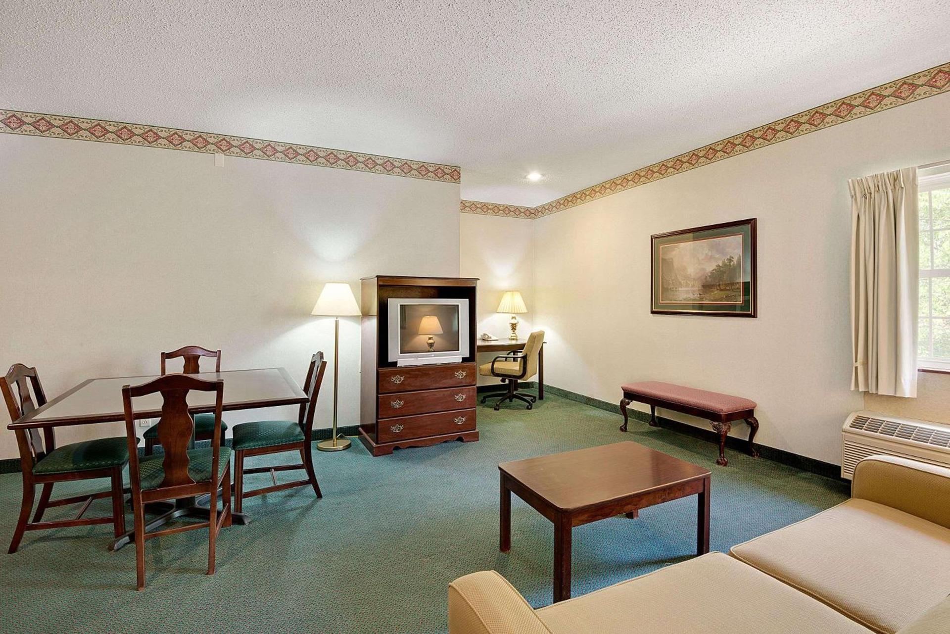 Days Inn by Wyndham Lisbon photo 13