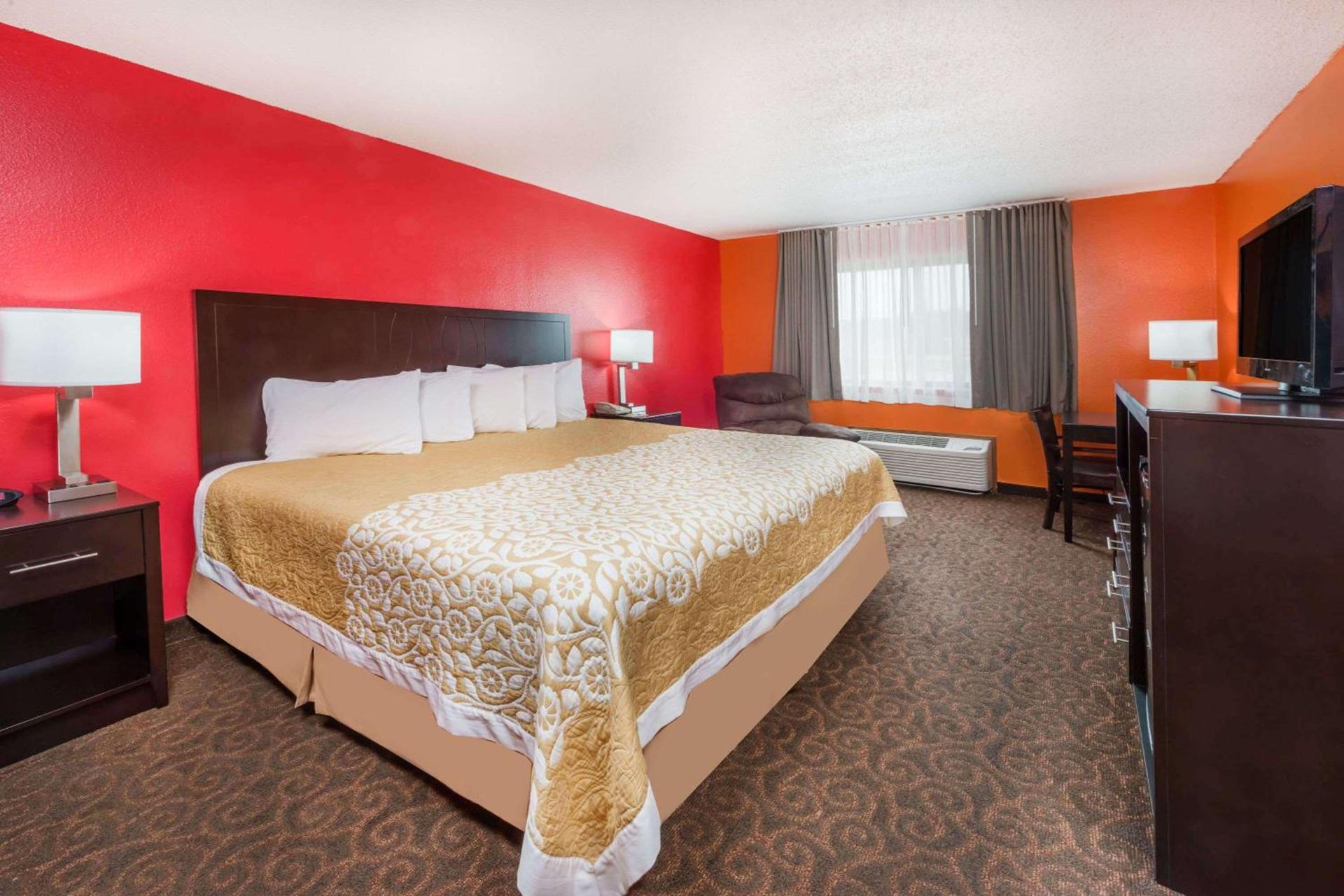 Days Inn by Wyndham Mexico photo 8