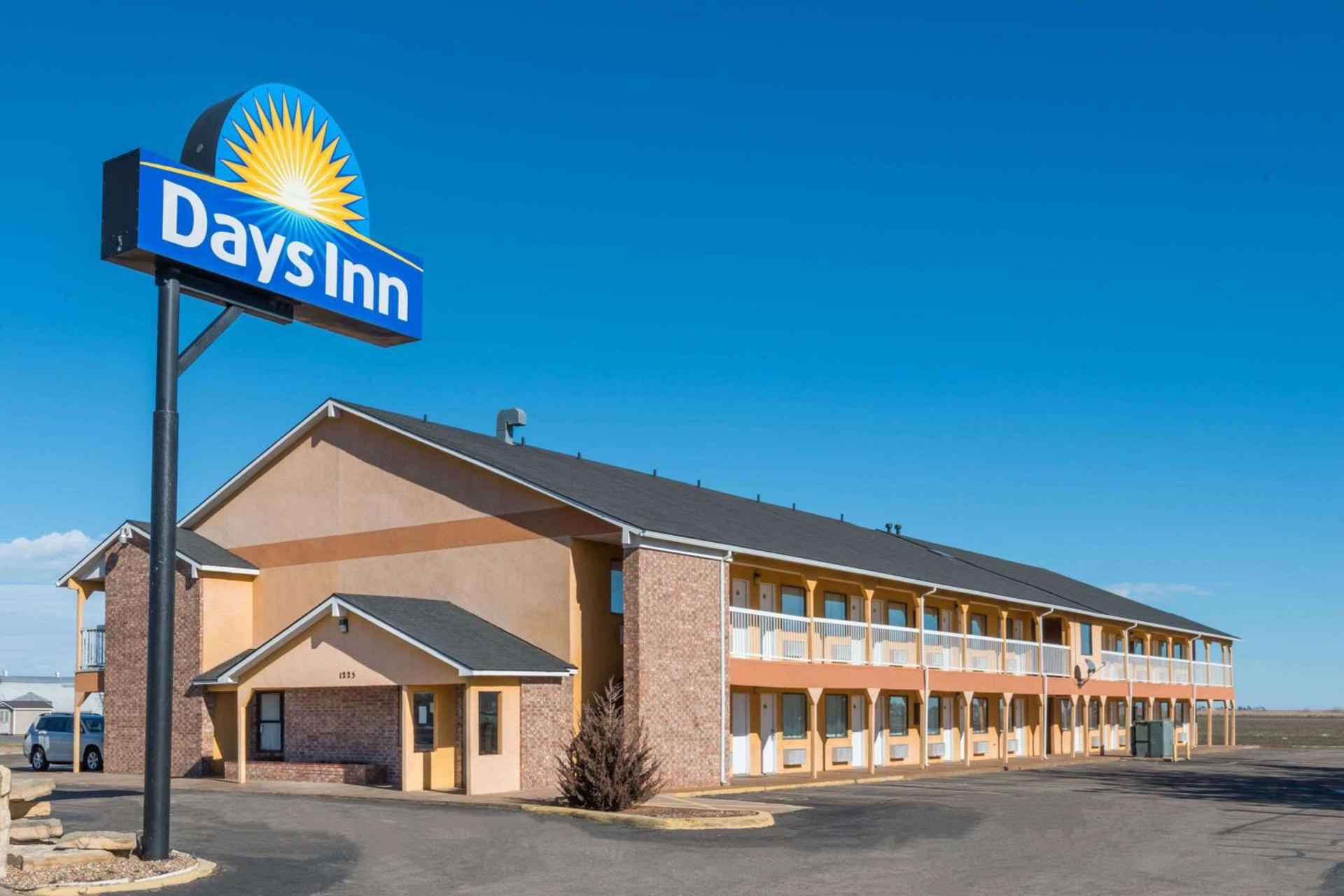 Days Inn by Wyndham Russell photo 2