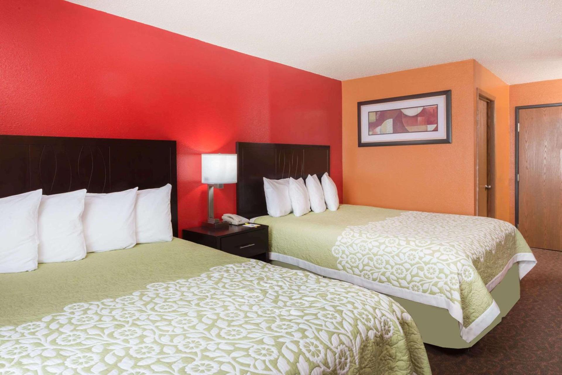 Days Inn by Wyndham Mexico photo 5