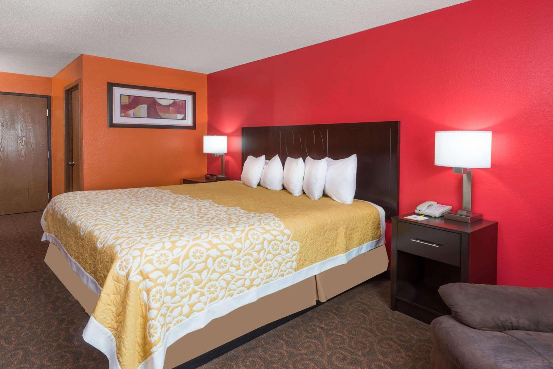 Days Inn by Wyndham Mexico photo 7