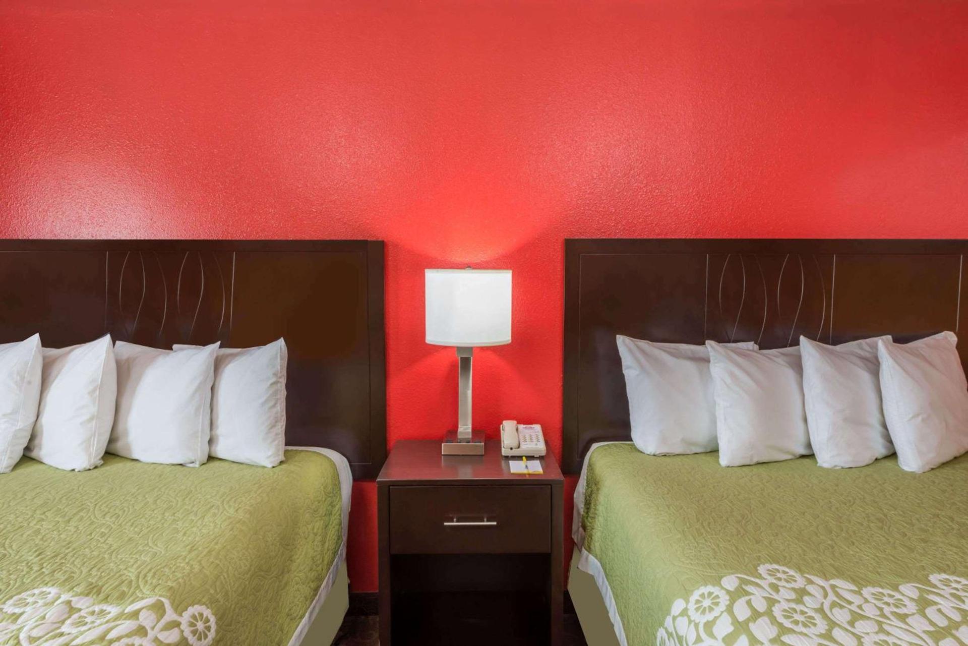 Days Inn by Wyndham Mexico photo 11