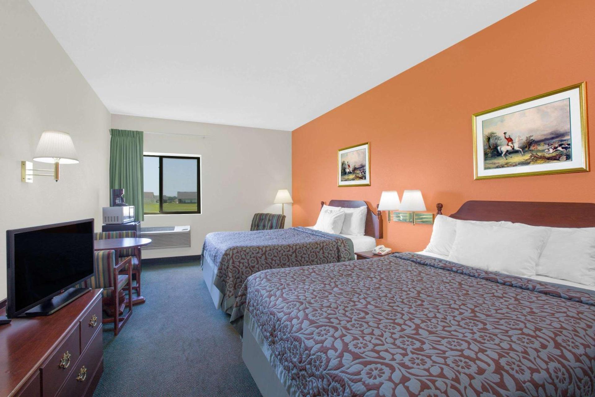 Days Inn by Wyndham Butler photo 8