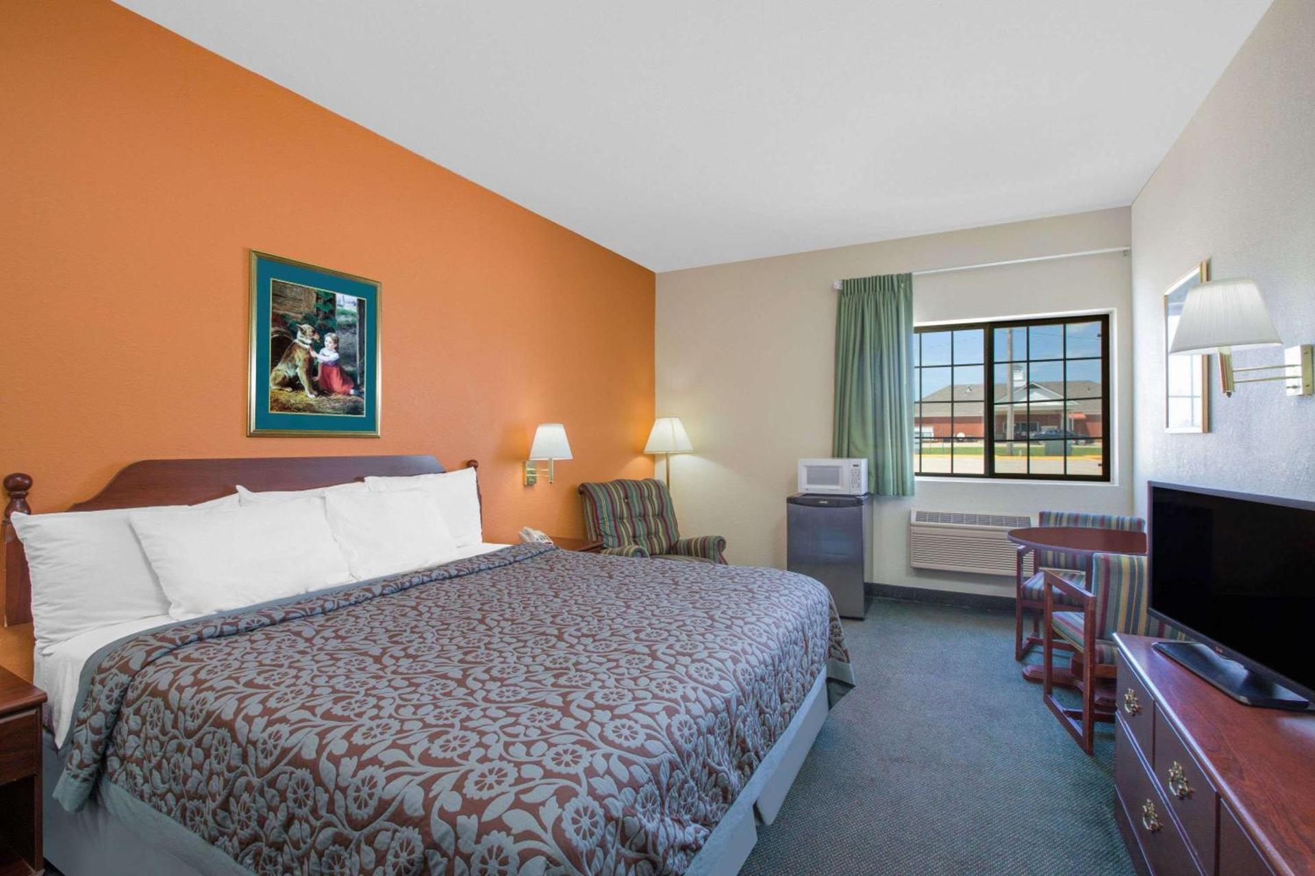 Days Inn by Wyndham Butler photo 10