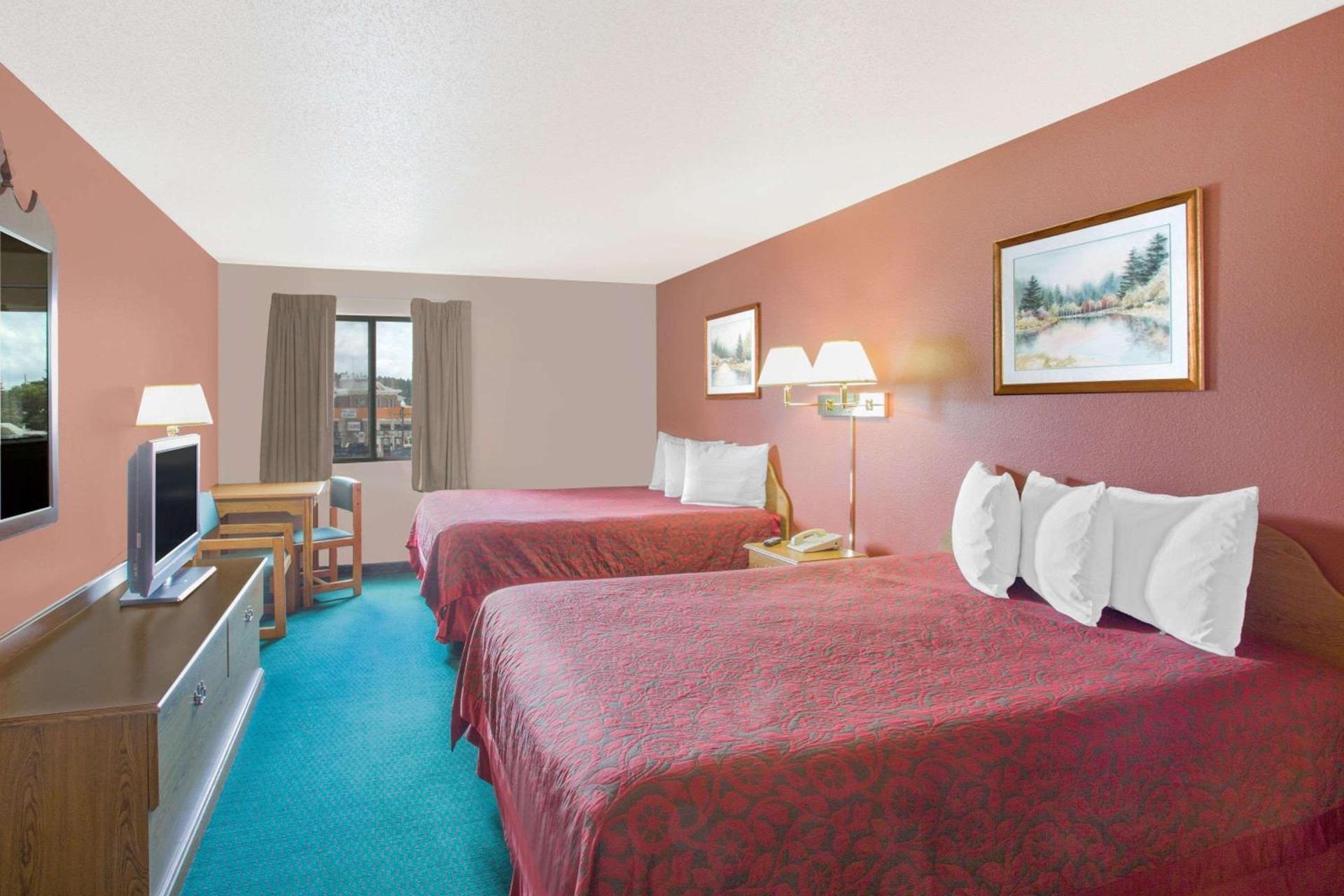 Days Inn by Wyndham Custer photo 14