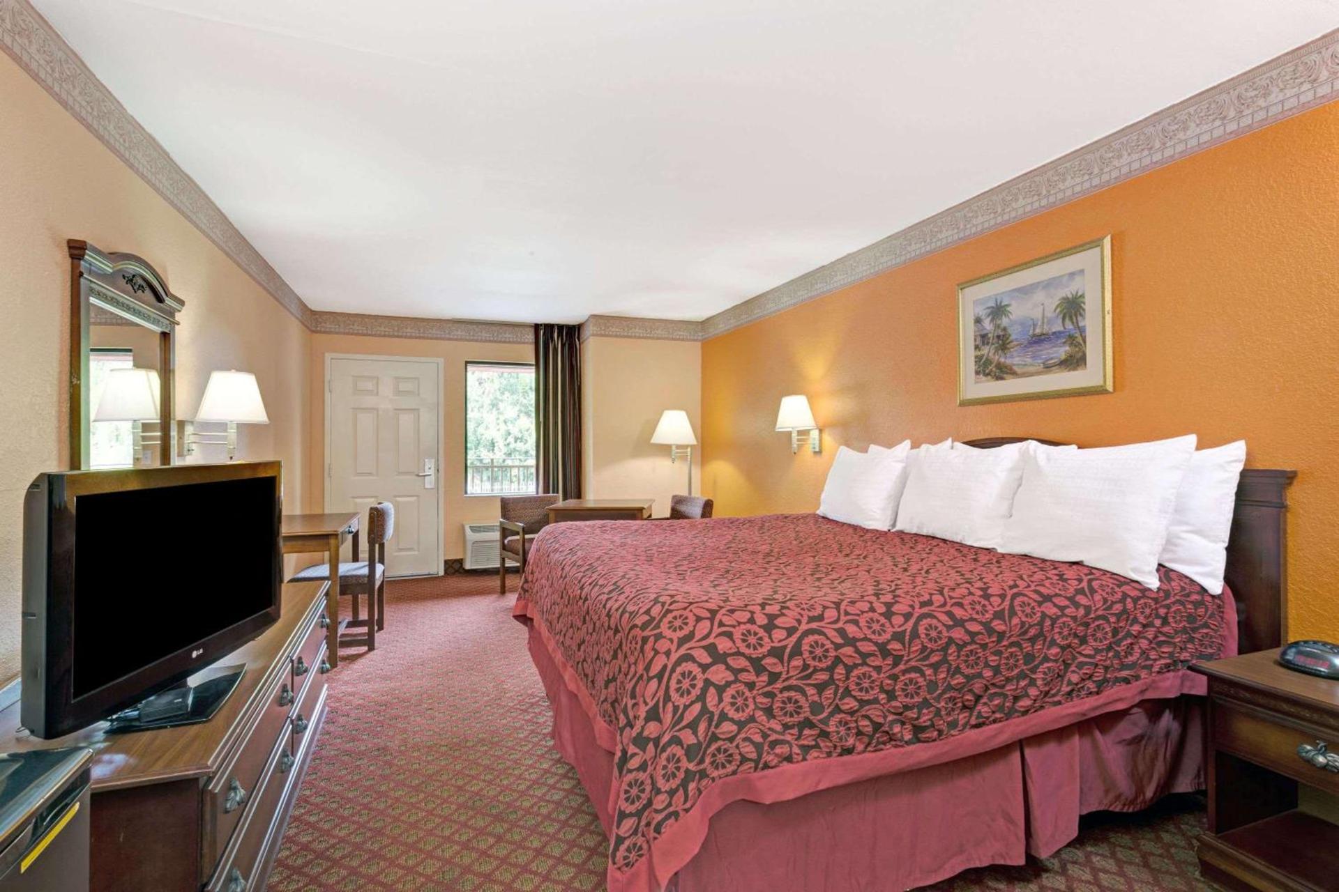 Sunset Inn Daytona Beach photo 6