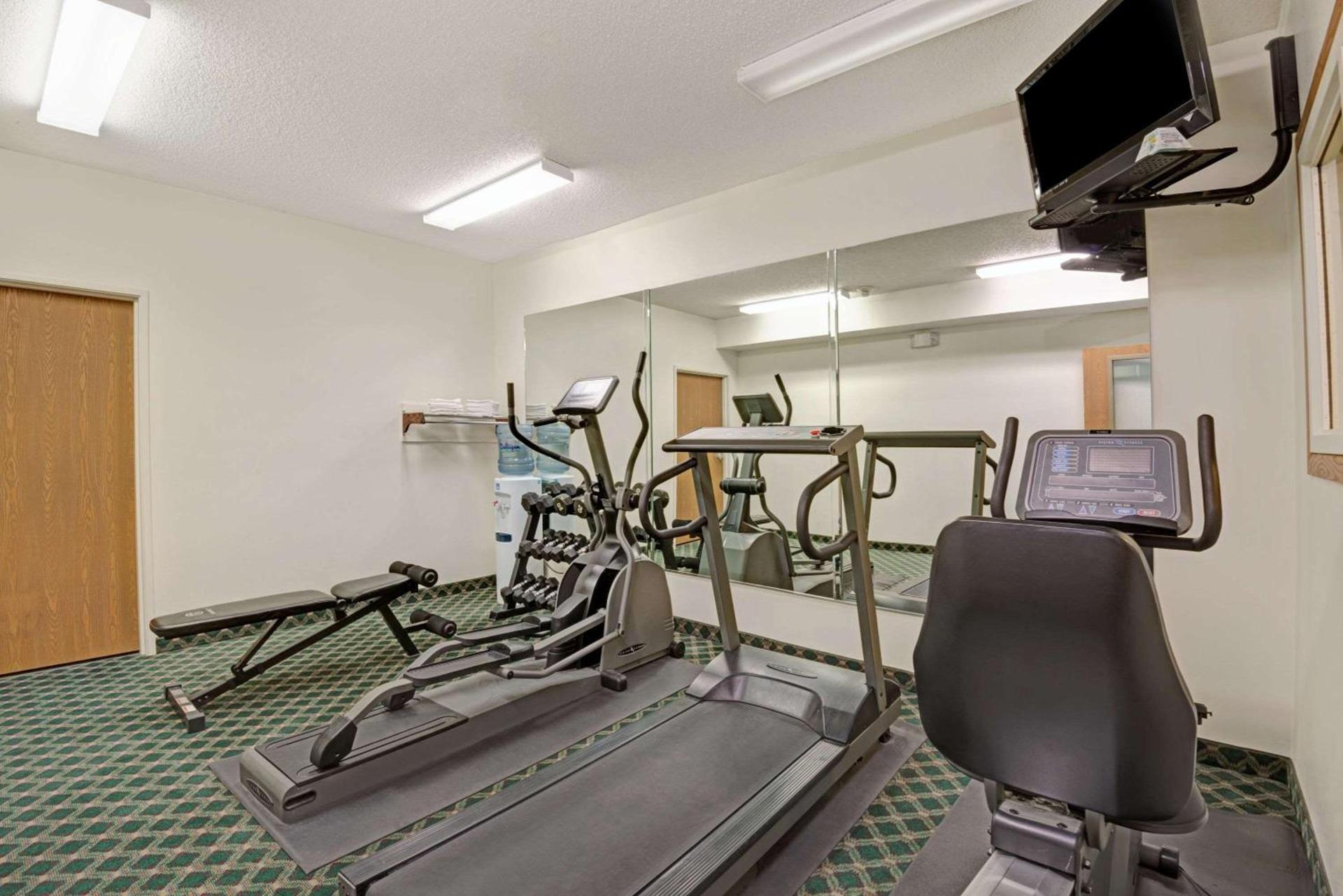 Days Inn by Wyndham Laramie photo 6