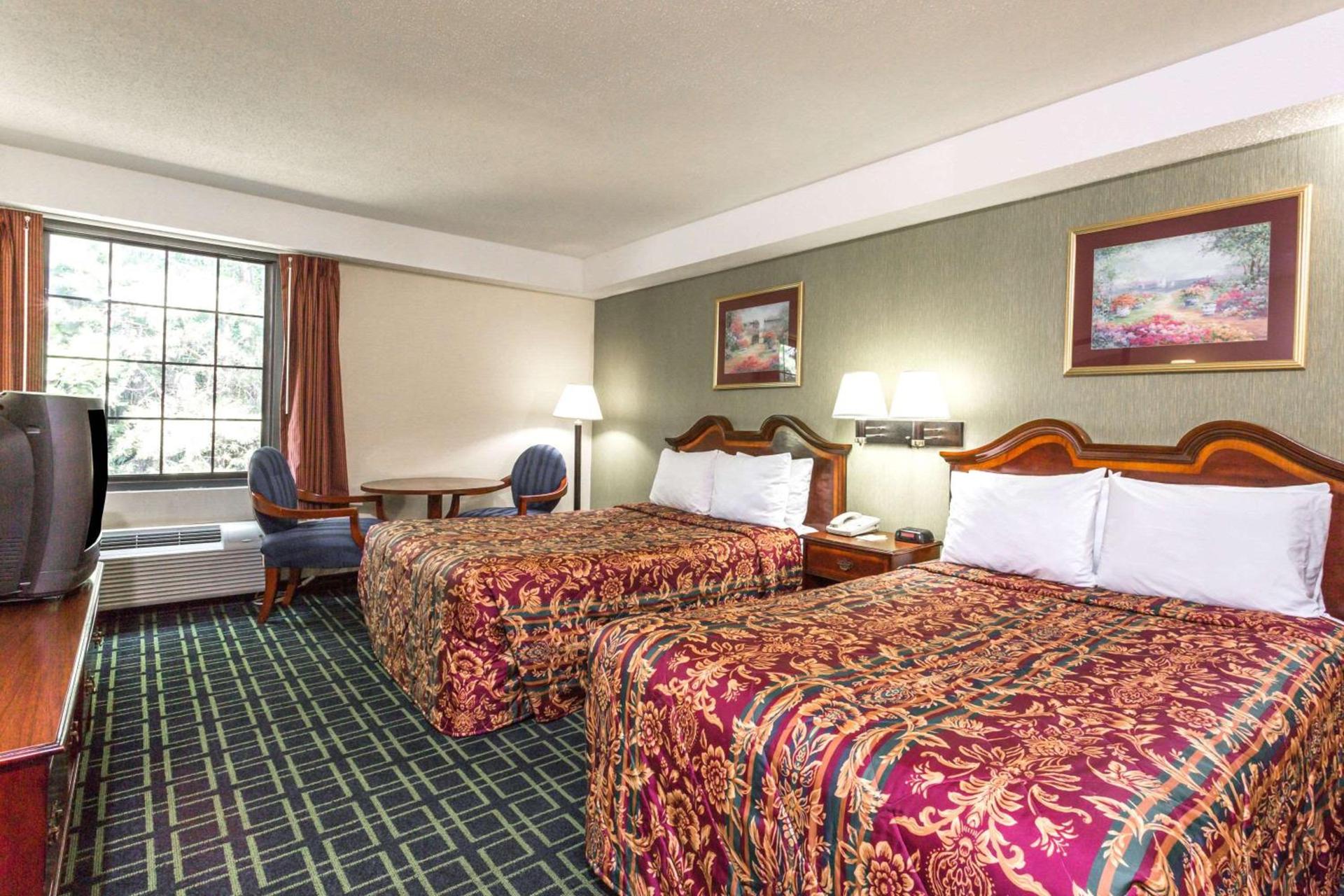 Days Inn by Wyndham Dumfries Quantico photo 4