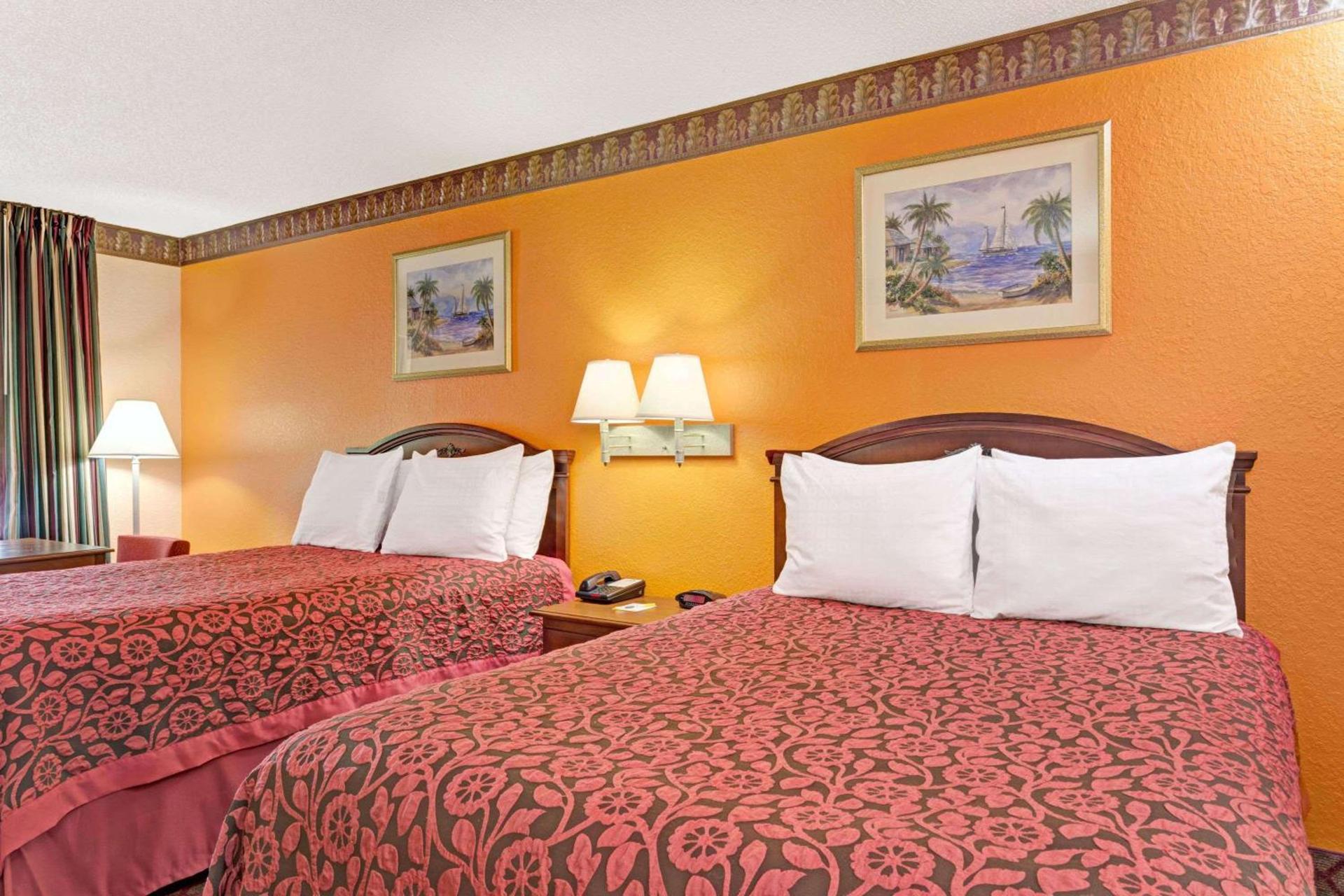 Sunset Inn Daytona Beach photo 7
