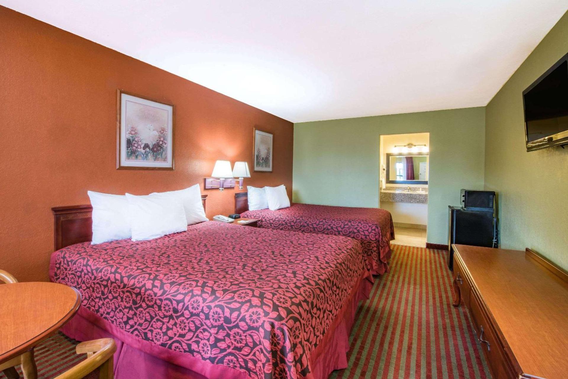 Days Inn by Wyndham McAllen photo 6