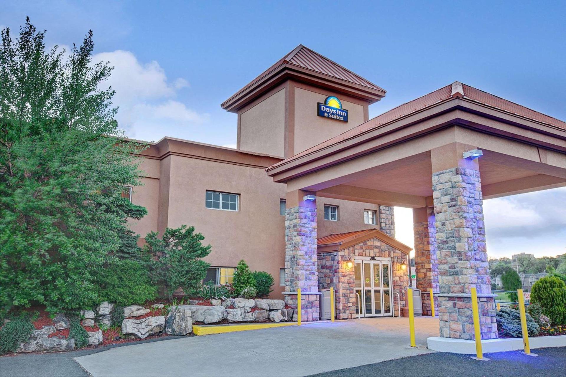 Days Inn by Wyndham Ridgefield NJ photo 2