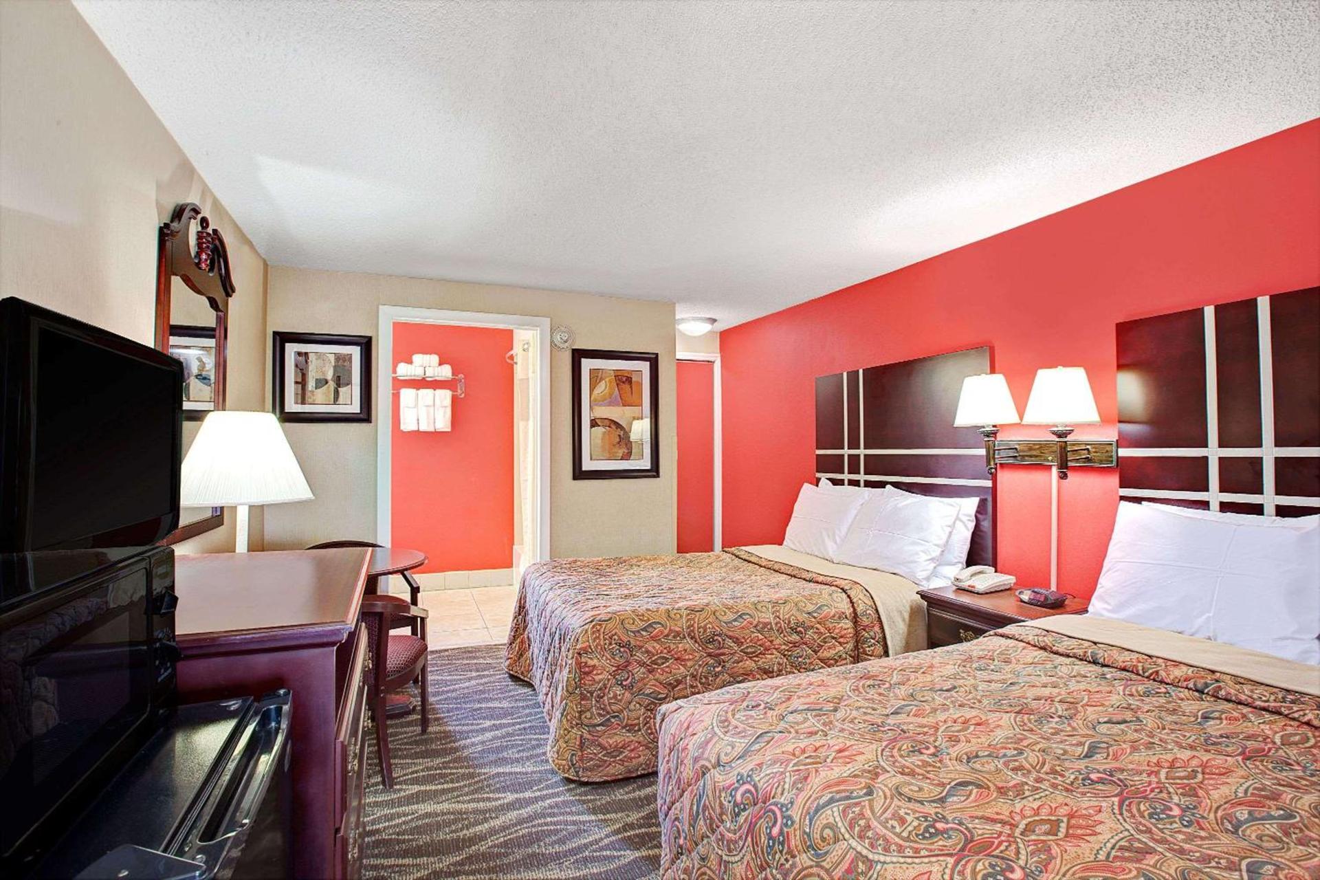Days Inn by Wyndham Ridgefield NJ photo 9