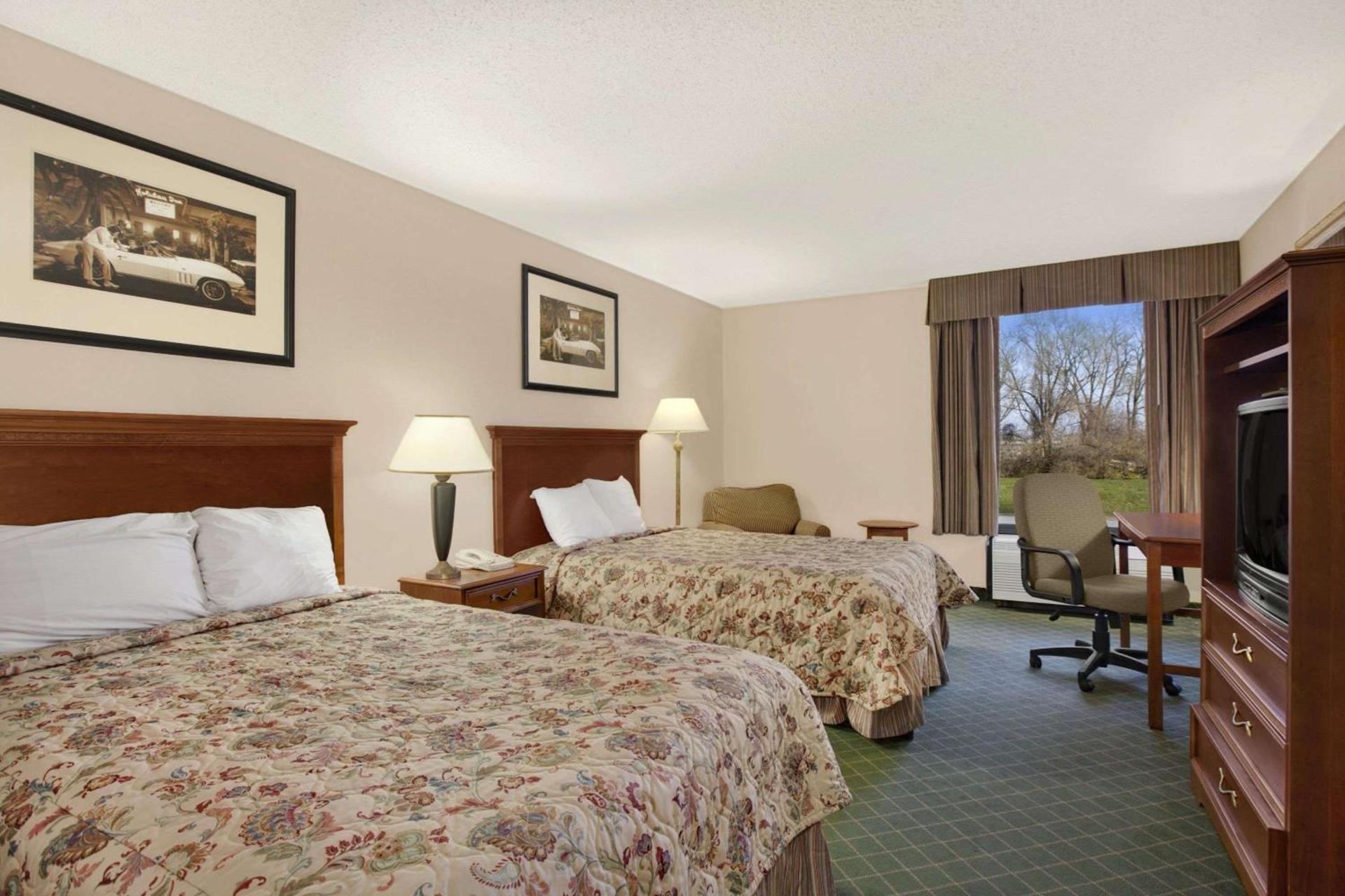 Days Inn by Wyndham Columbus Airport photo 5