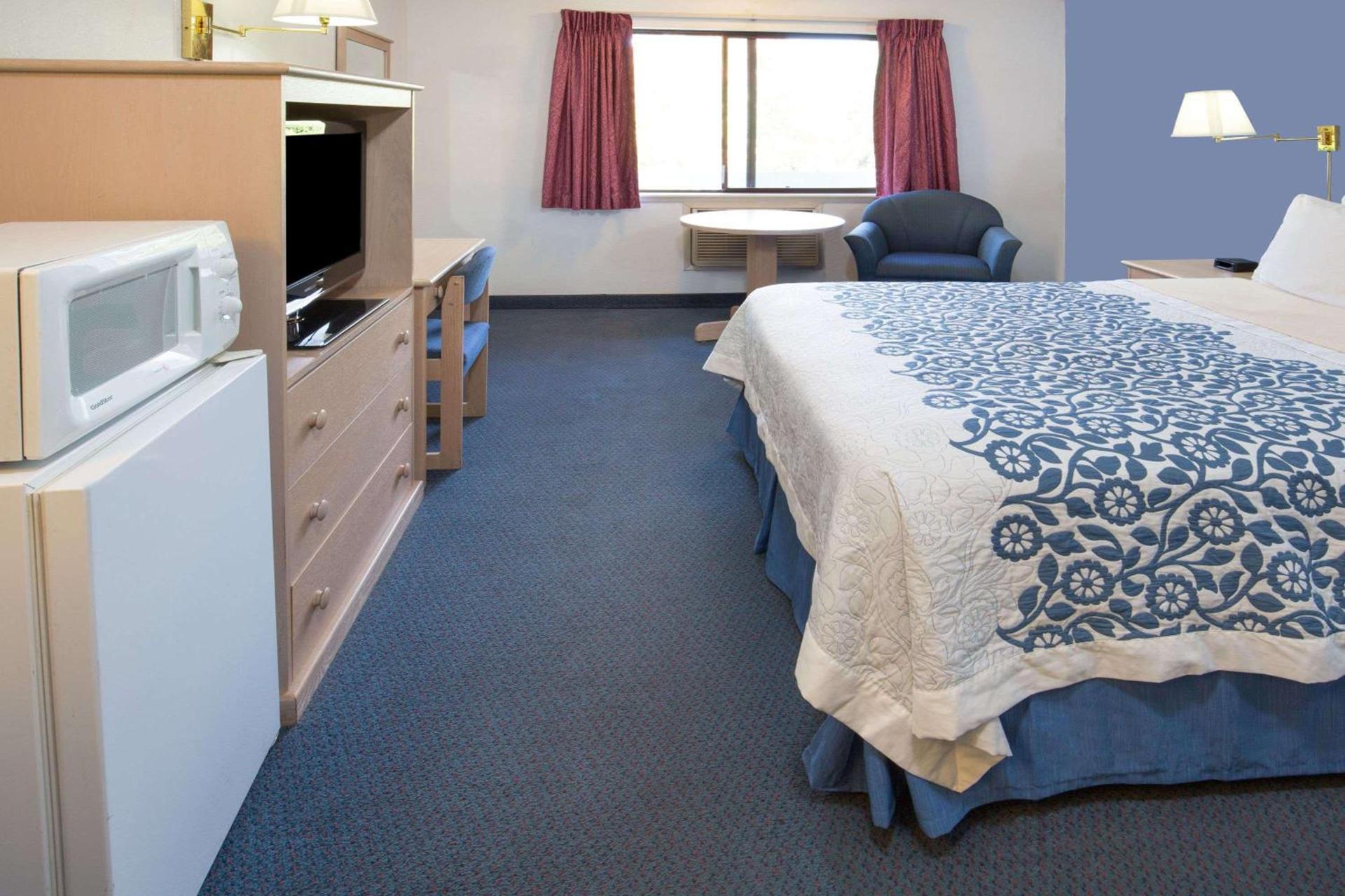 Days Inn by Wyndham Corvallis photo 10
