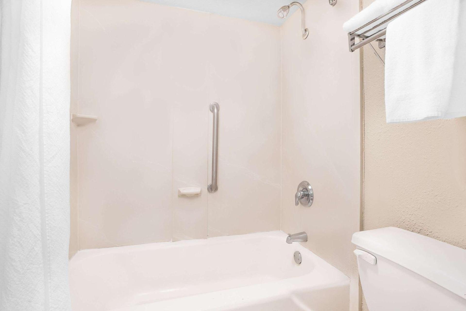Park Inn by Radisson, Attalla-Gadsden photo 3