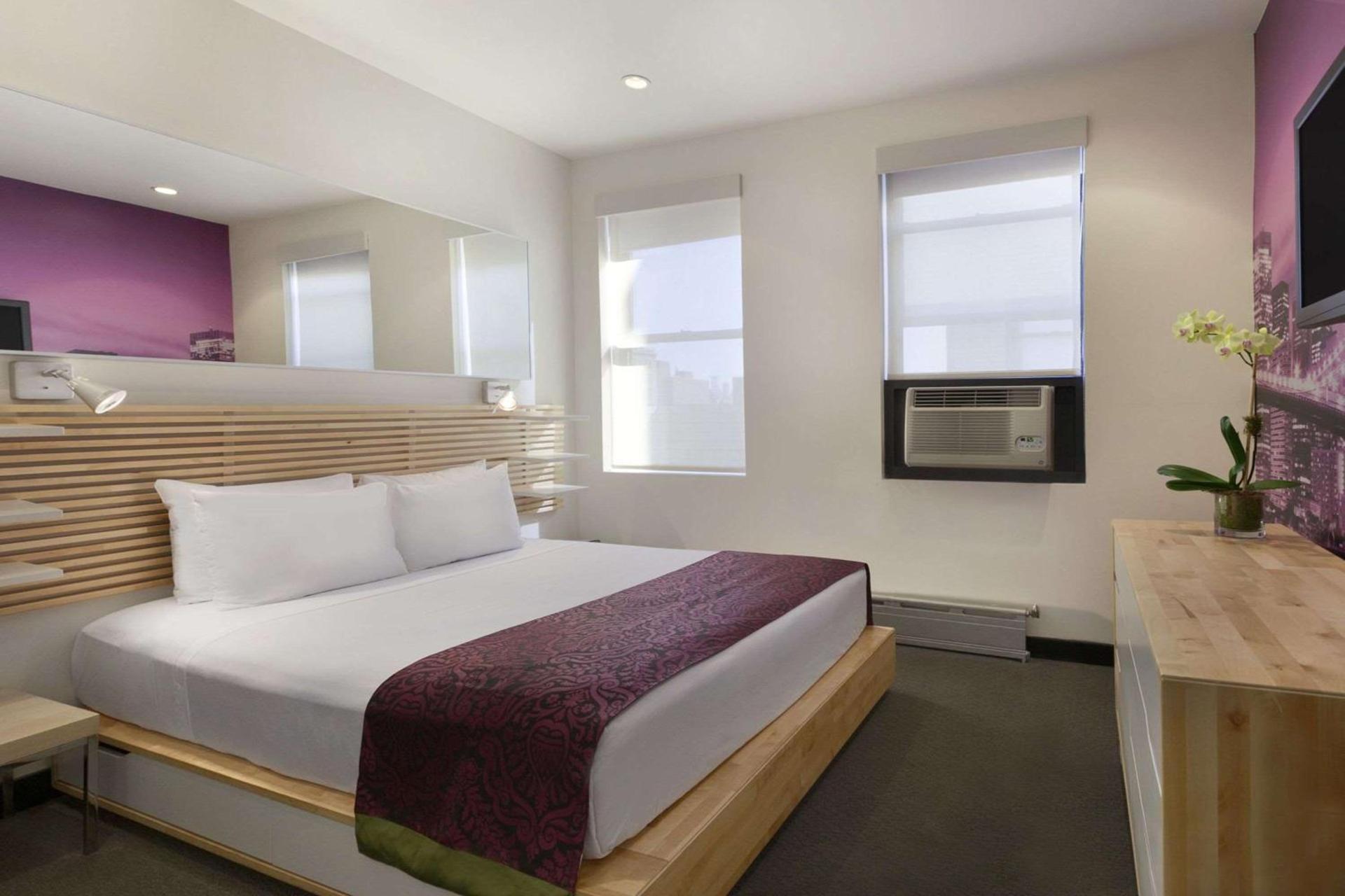Night Hotel Broadway photo 95