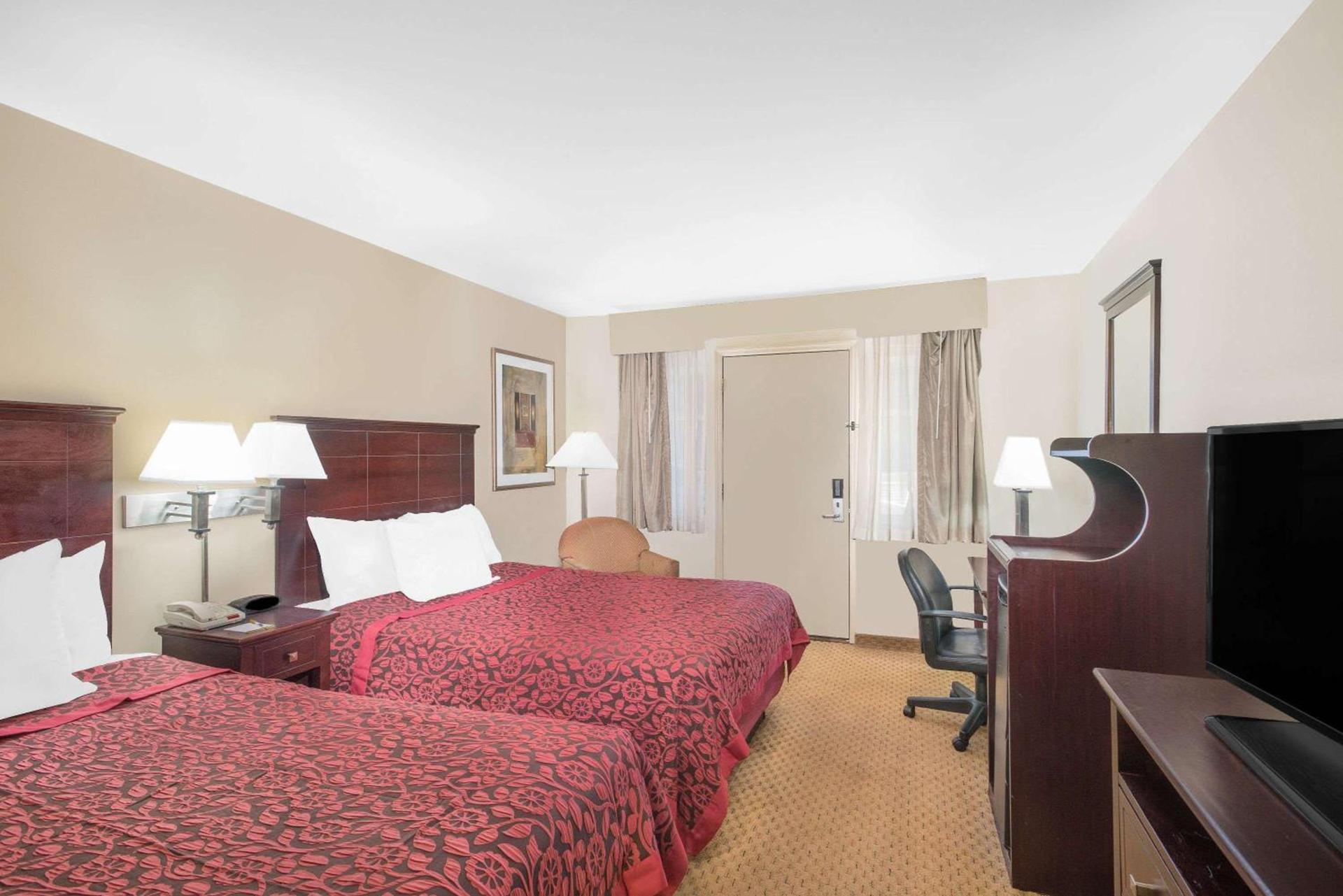 Days Inn by Wyndham Springfield/Phil.Intl Airport photo 23