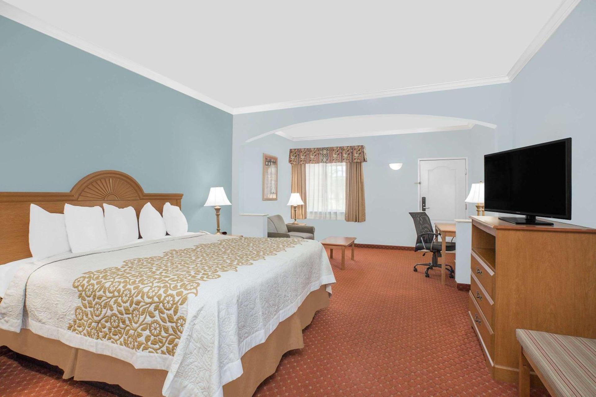 Days Inn by Wyndham Robstown photo 6