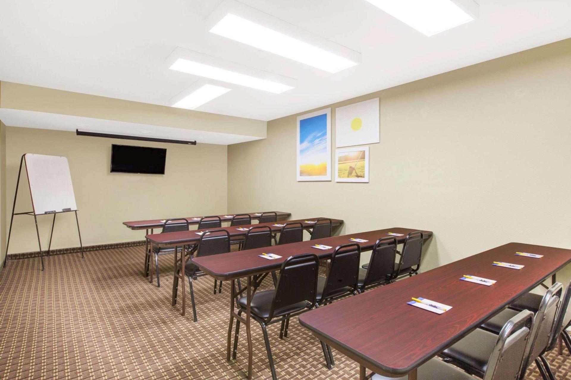 Days Inn by Wyndham San Jose Airport photo 13