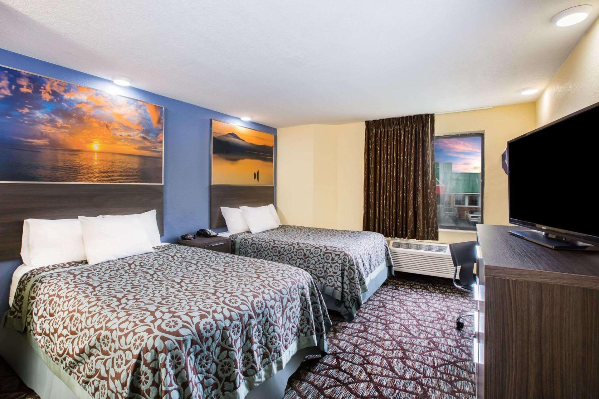 Days Inn by Wyndham Blue Springs photo 9