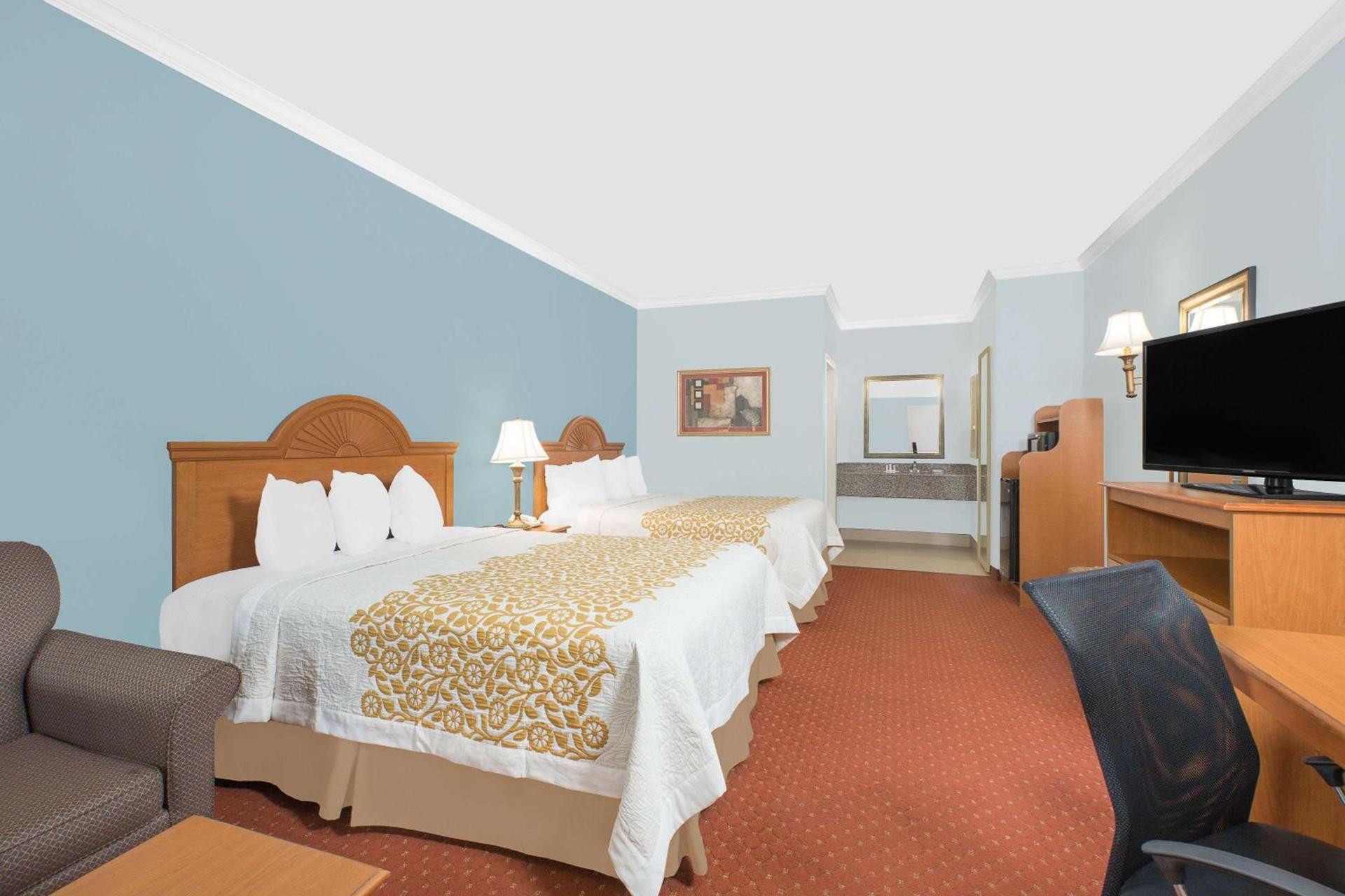 Days Inn by Wyndham Robstown photo 11