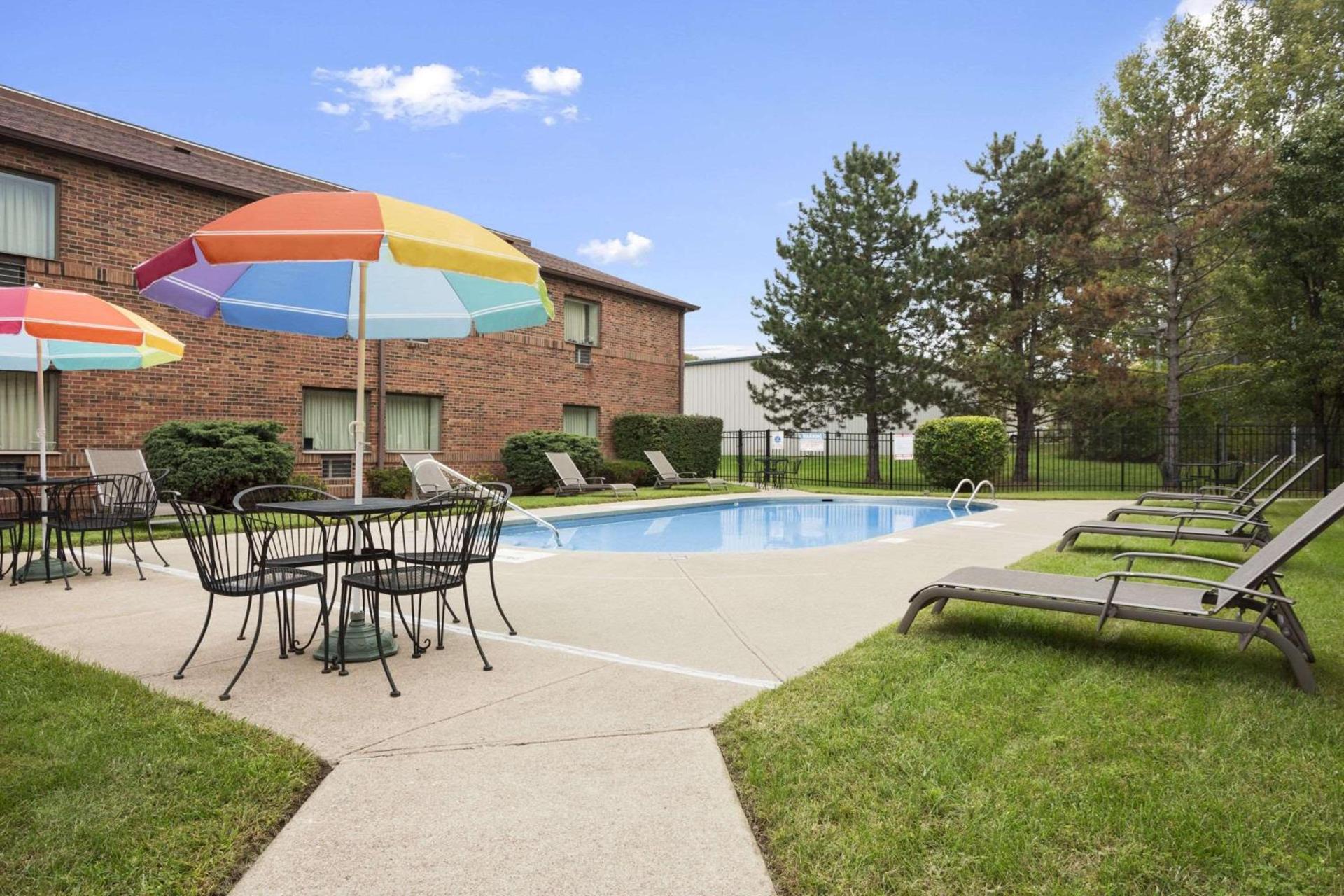 Days Inn by Wyndham Middletown photo 7