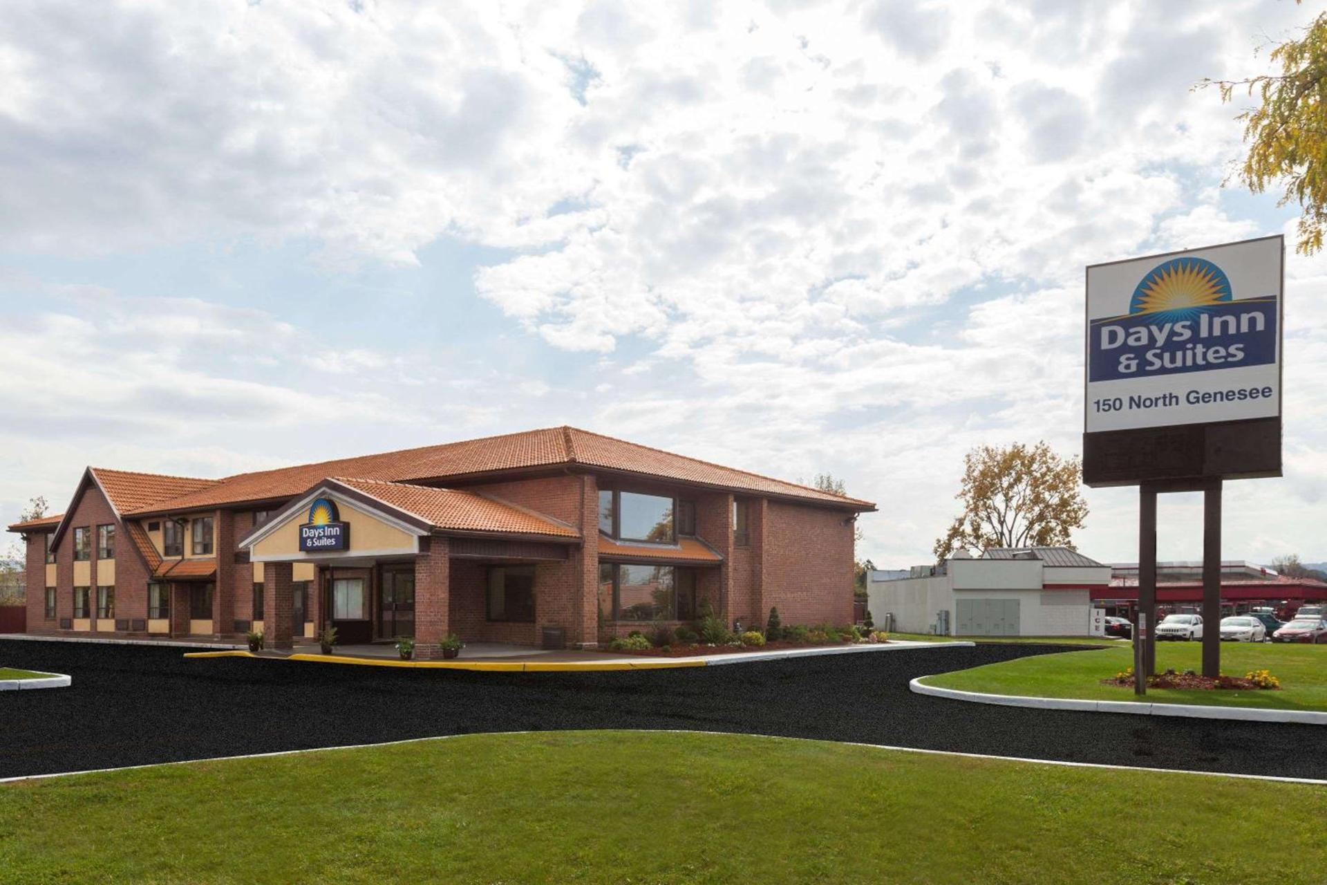 Days Inn by Wyndham Utica — hotel in Utica