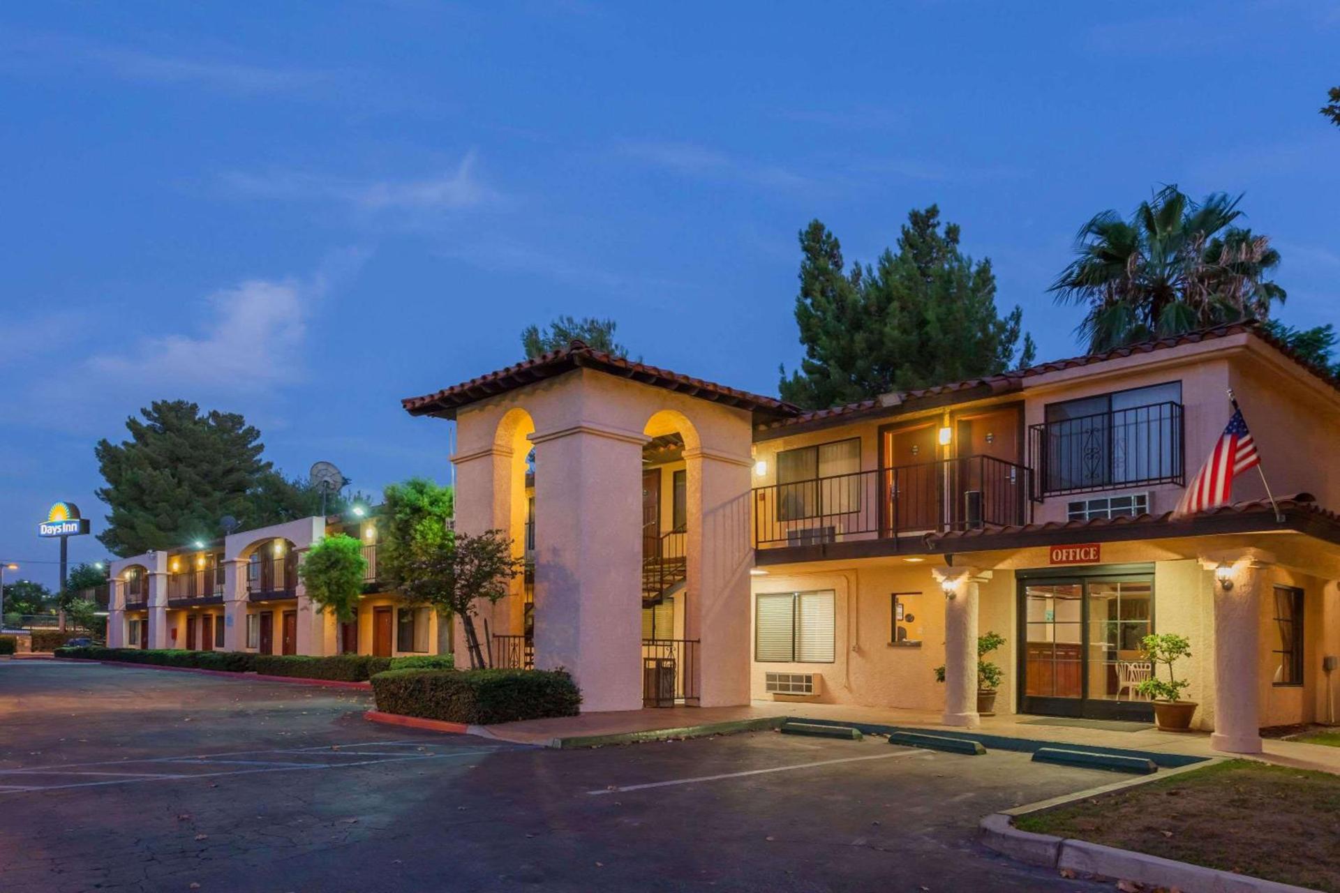 Hospitality Inn photo 2