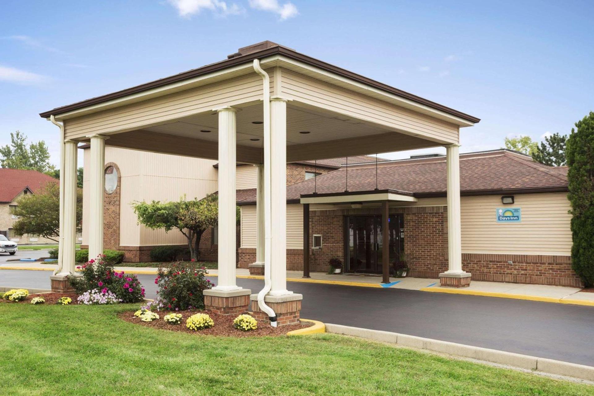 Days Inn by Wyndham Middletown photo 2