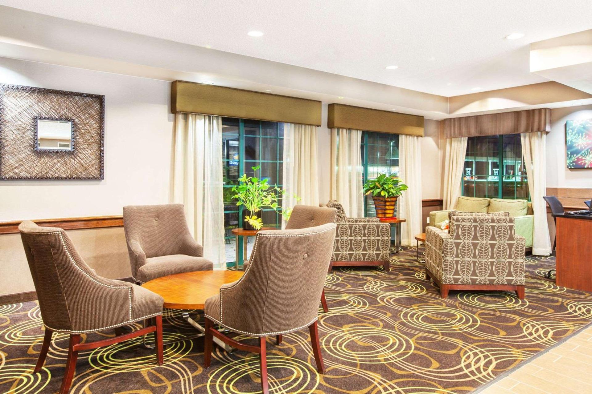 Quality Inn Brewerton - Syracuse Oneida Lake Area photo 3